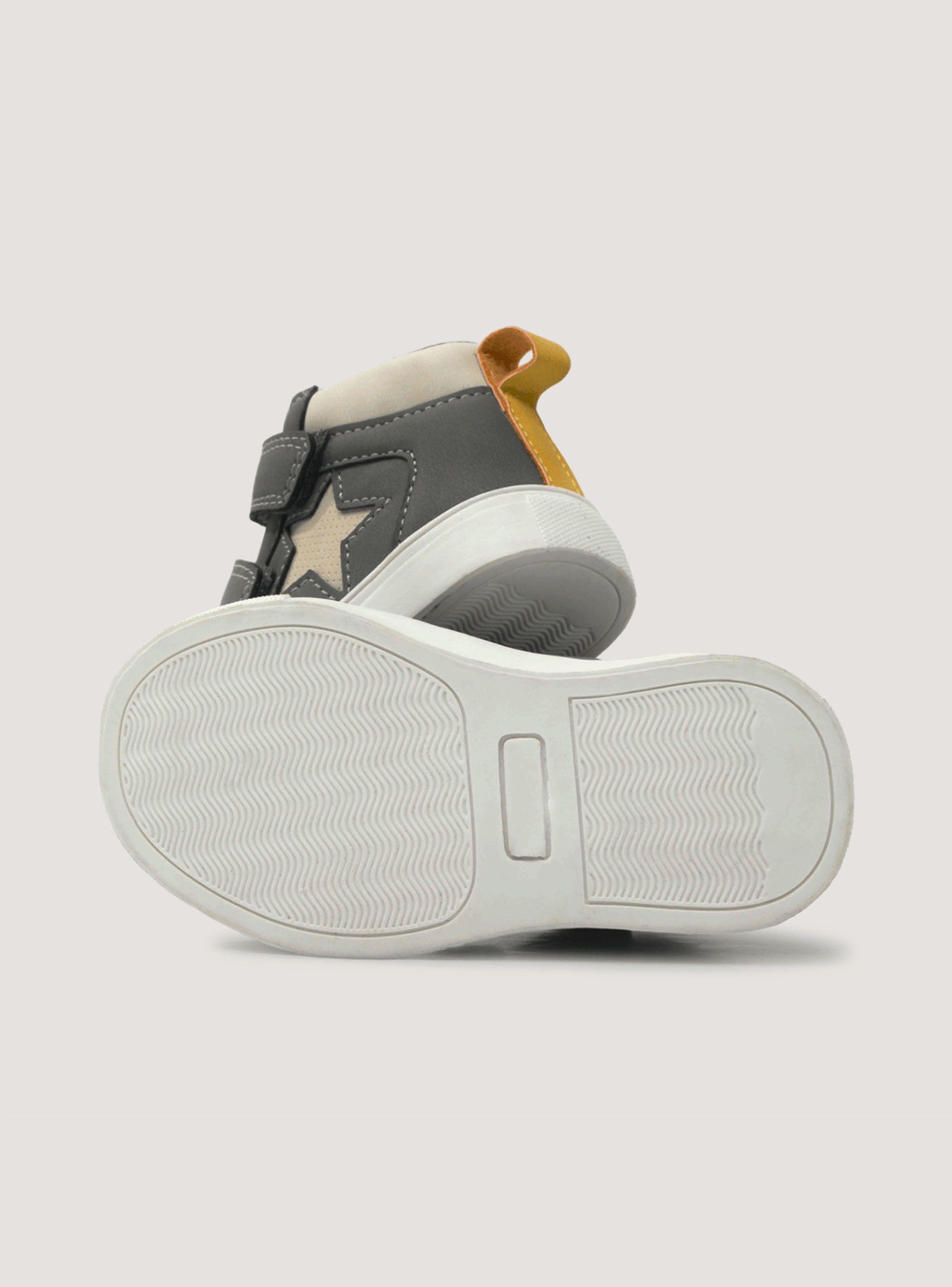 Zapatilla Urbana Estrealla al Costado Dos Velcro Niño-2