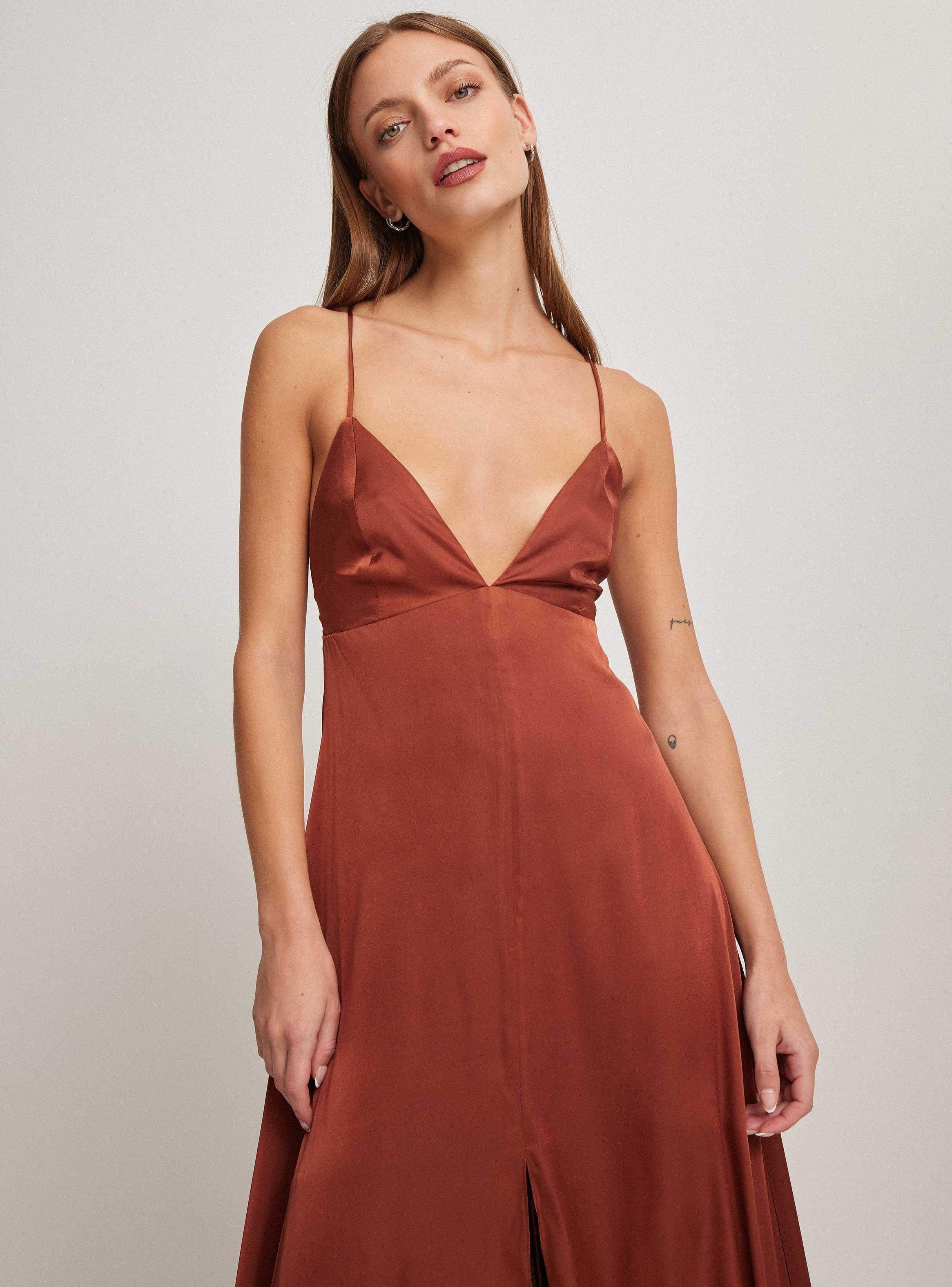 Vestido De Fiesta Estampado Con Corte Y  Tajo En El Centro-2