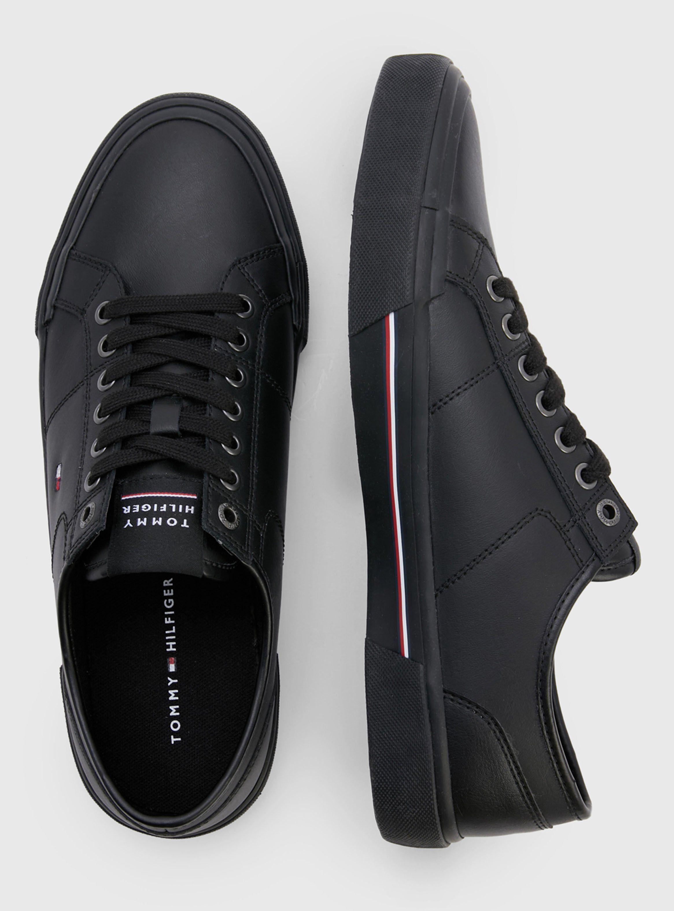 Zapatilla Urbana Cuero Black Logo Hombre-2