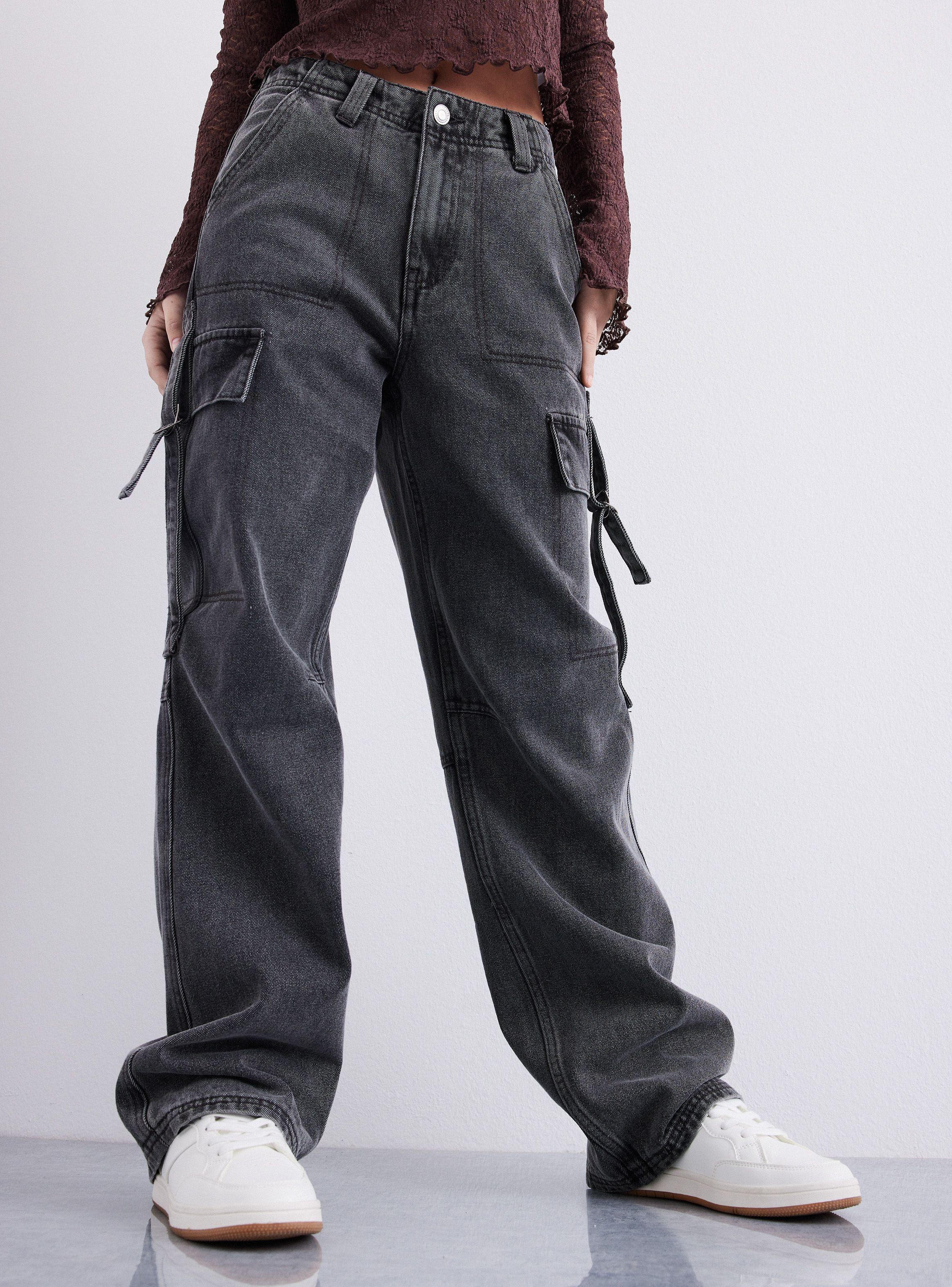 Jeans Multi Bolsillos Cargo-0
