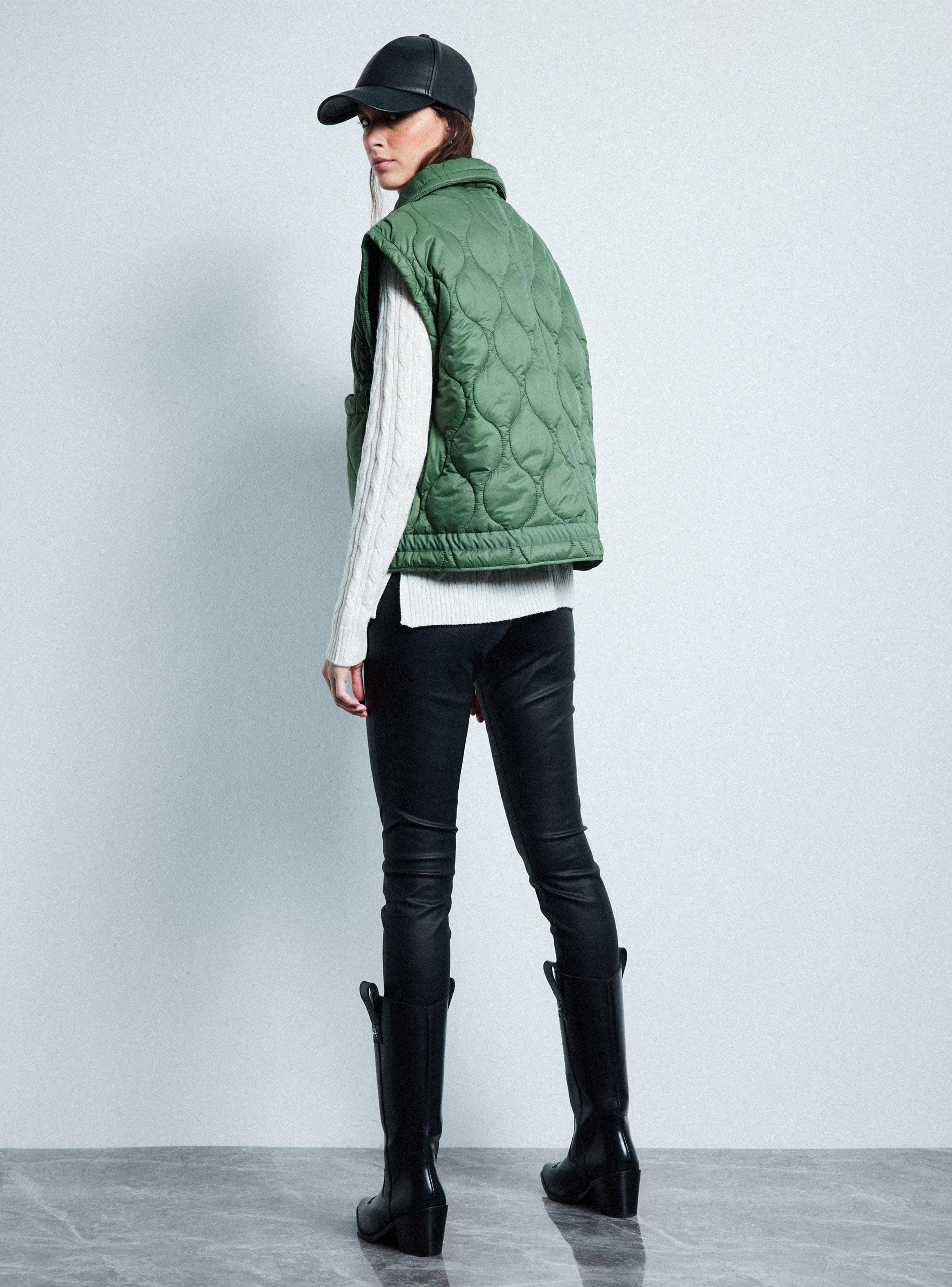 Parka Sin Mangas Acolchada Cuello Alto-5