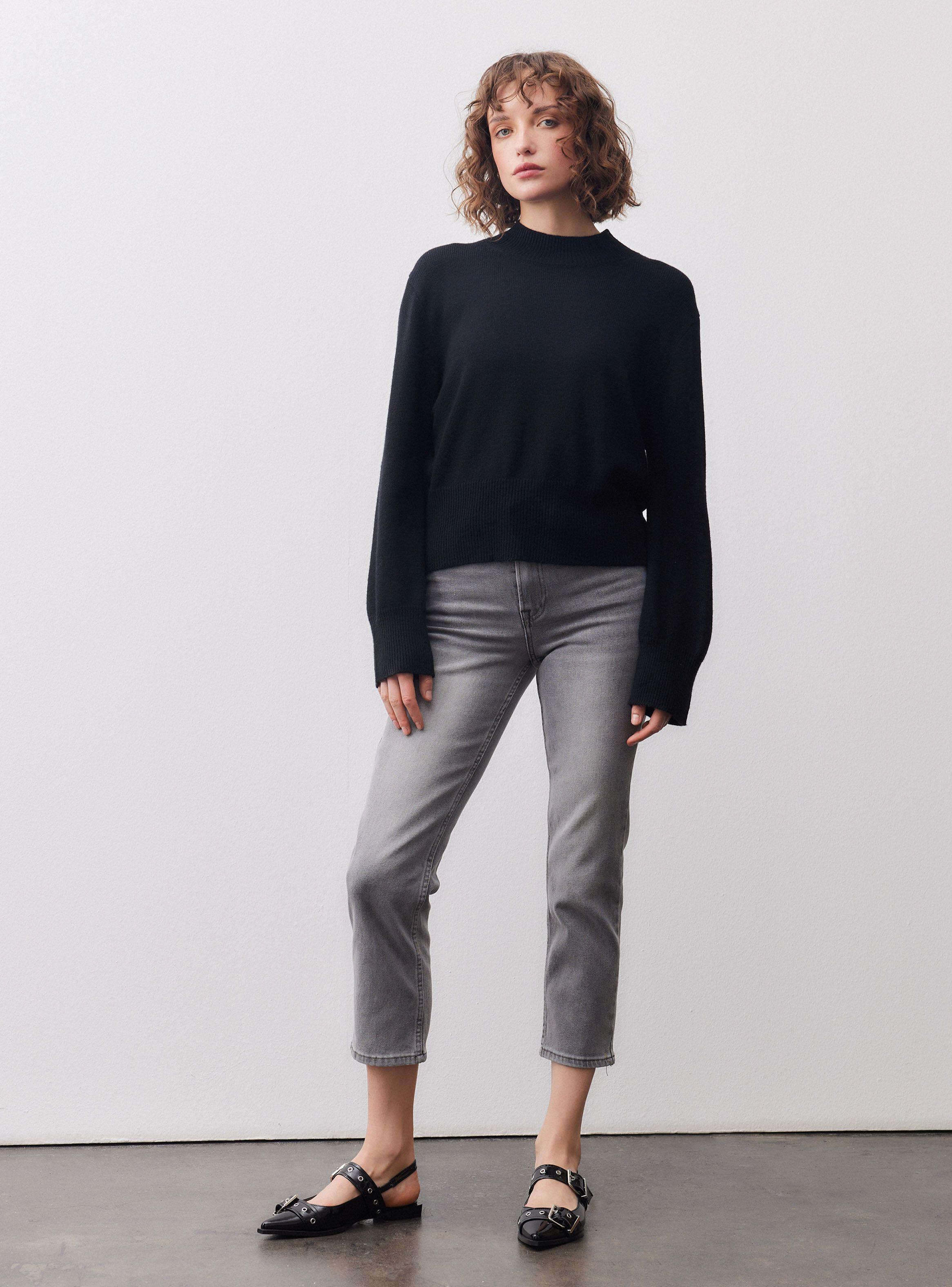 Sweater Básico Cuello Redondo Liso-4