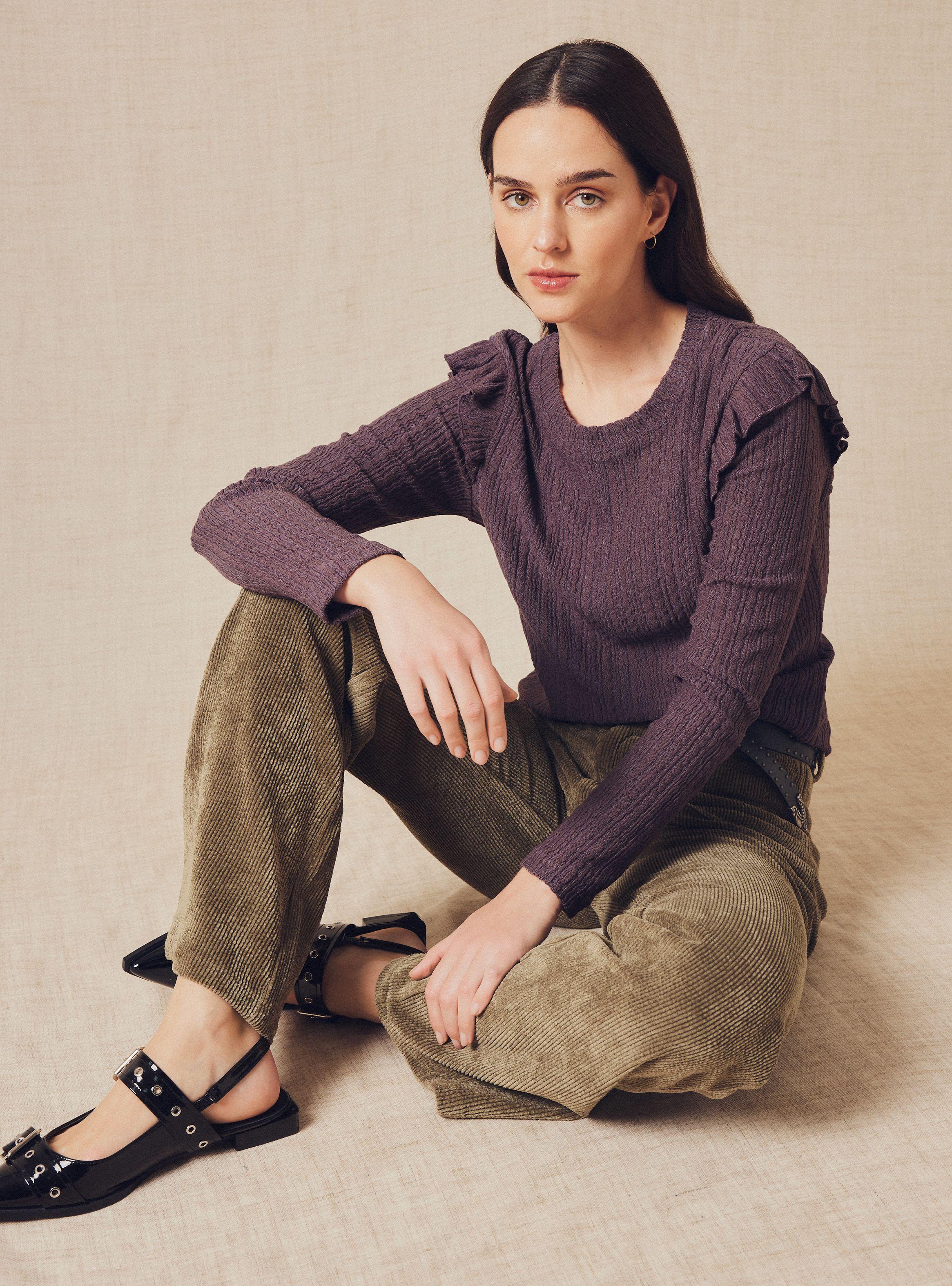 Polera Tela Texturizada con Vuelo en Hombro-4