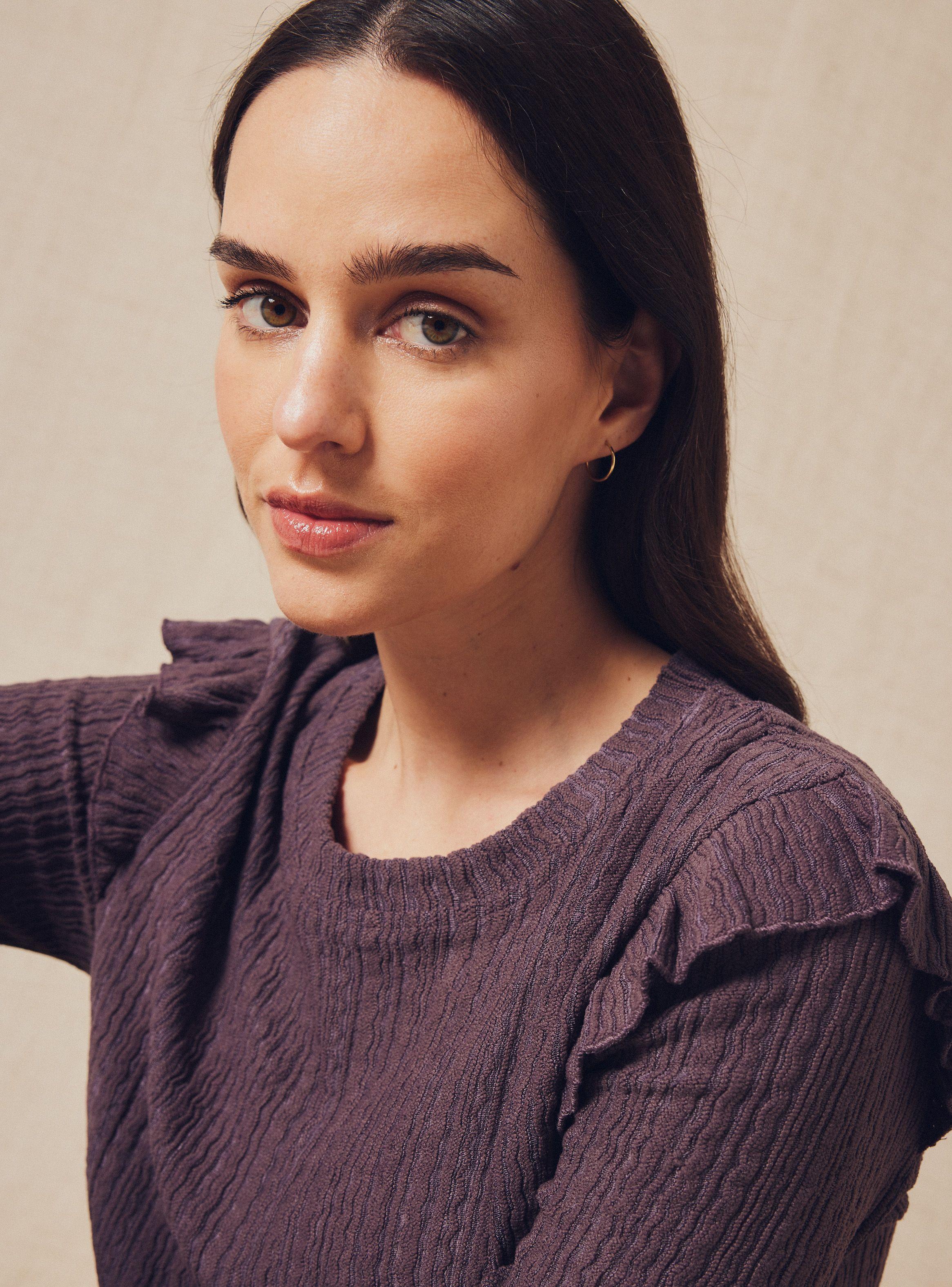 Polera Tela Texturizada con Vuelo en Hombro-2