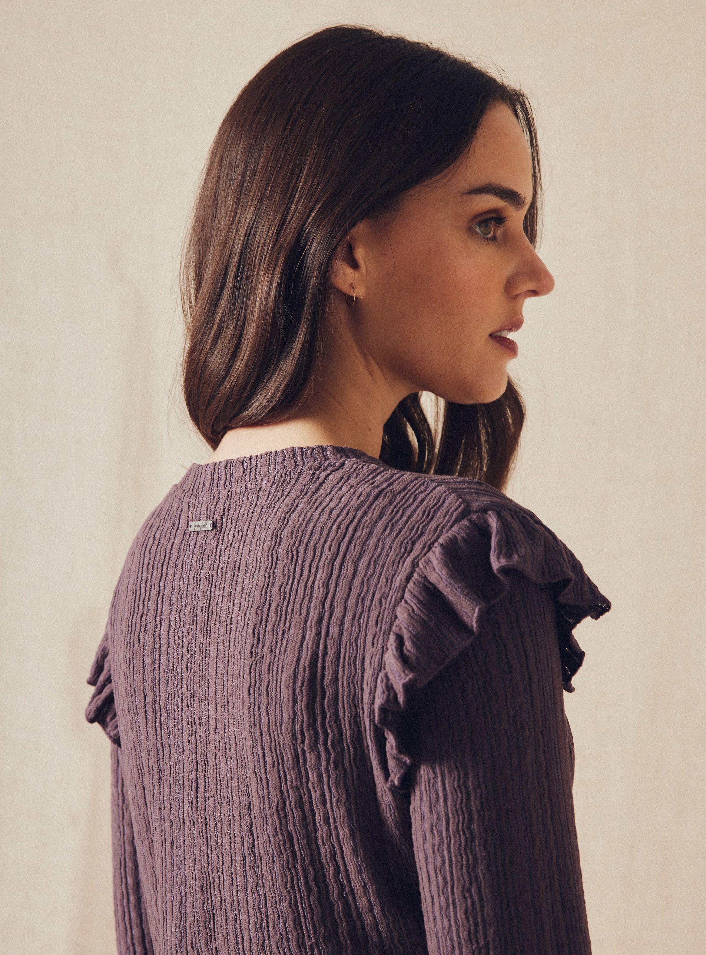 Polera Tela Texturizada con Vuelo en Hombro-3