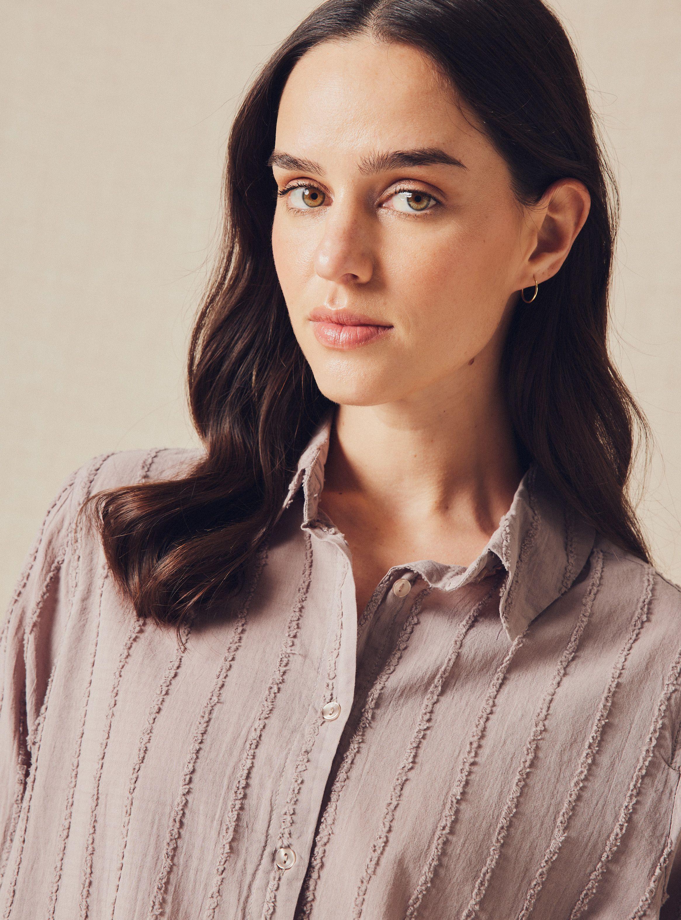 Blusa Camisera con Tela de Listada y Proceso de Teñido-2