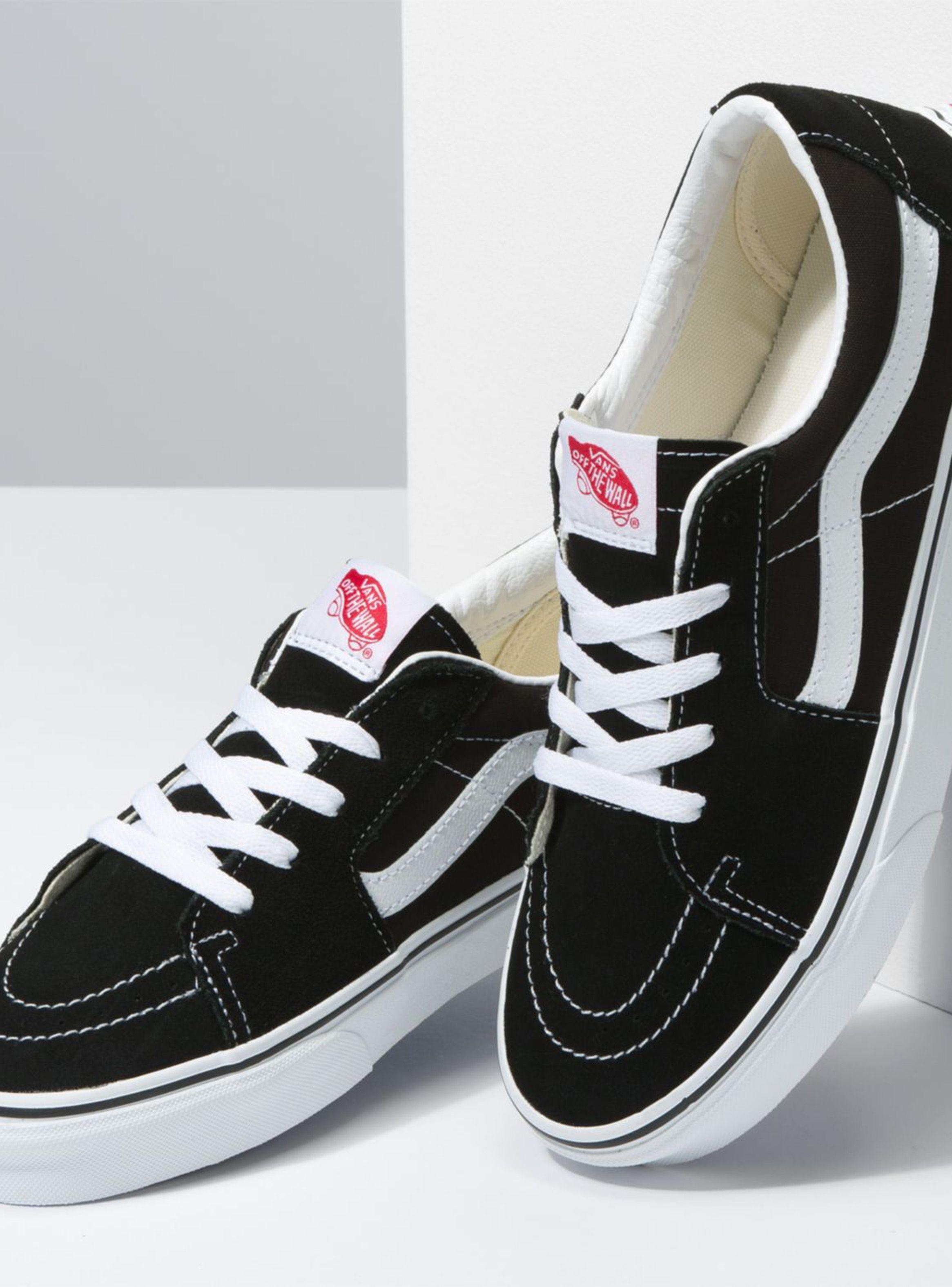 Zapatilla Urbana UA SK8-Low Unisex-2