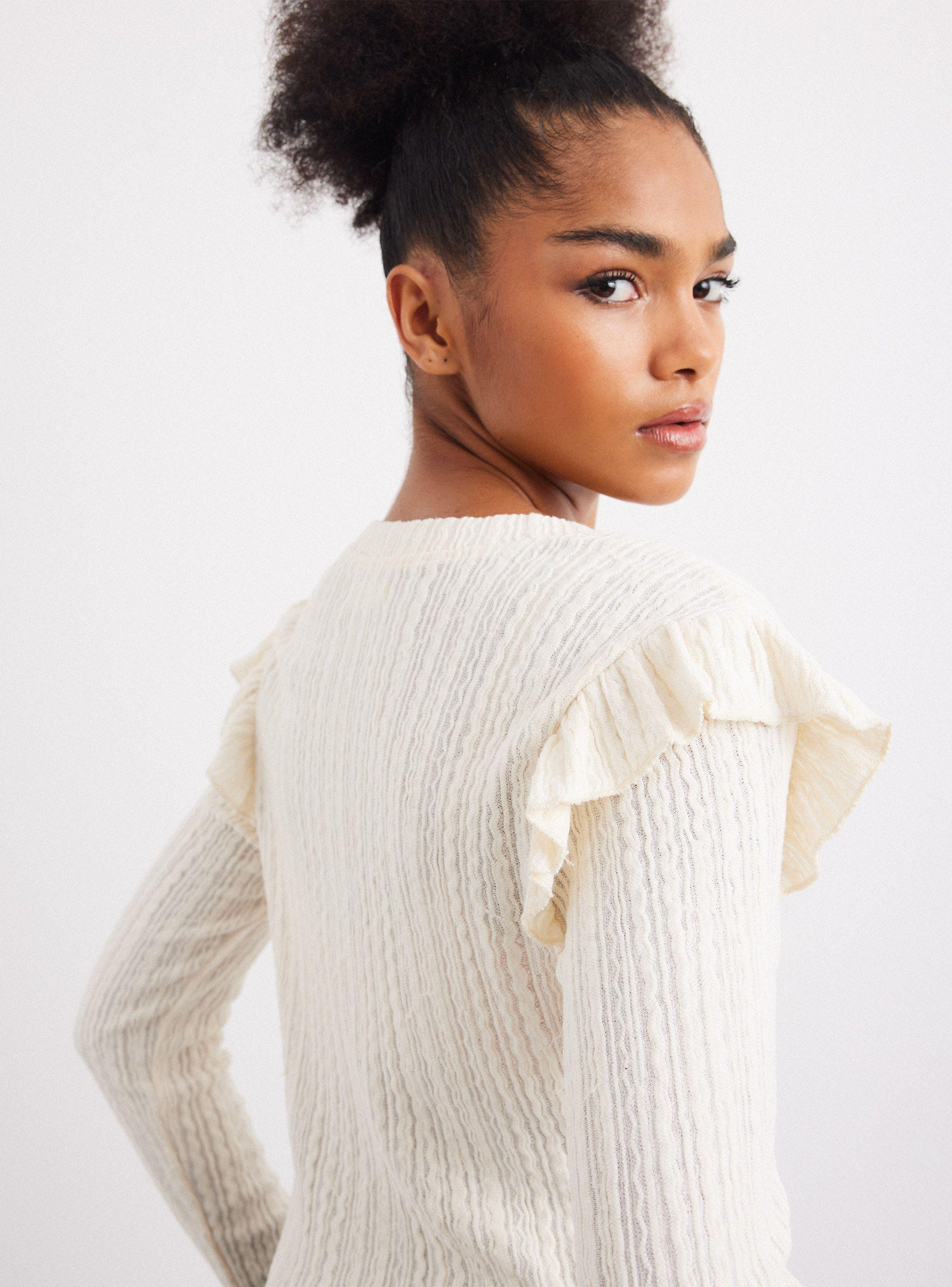 Polera Botones Centrales Vuelos Hombro-3