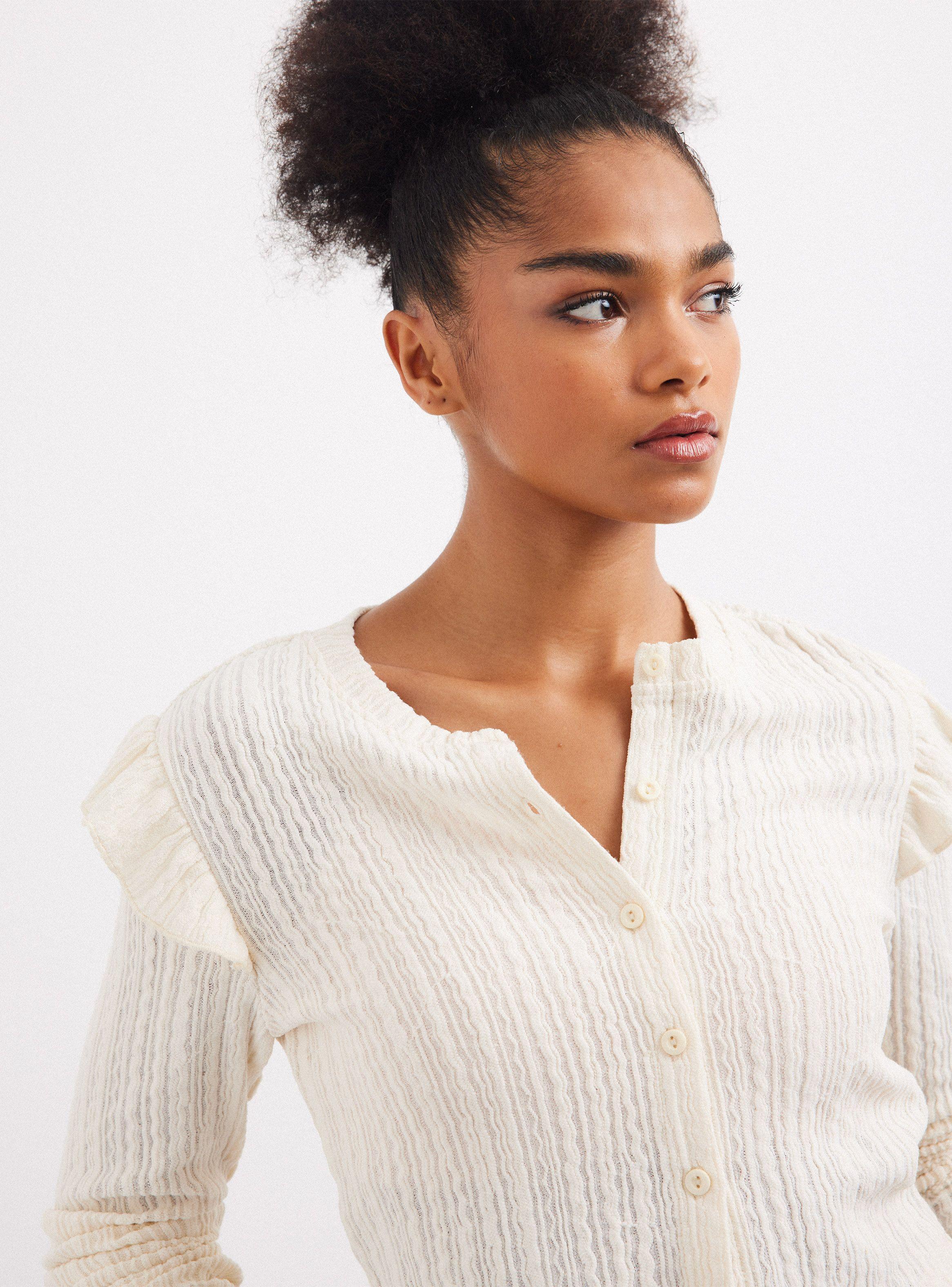 Polera Botones Centrales Vuelos Hombro-2