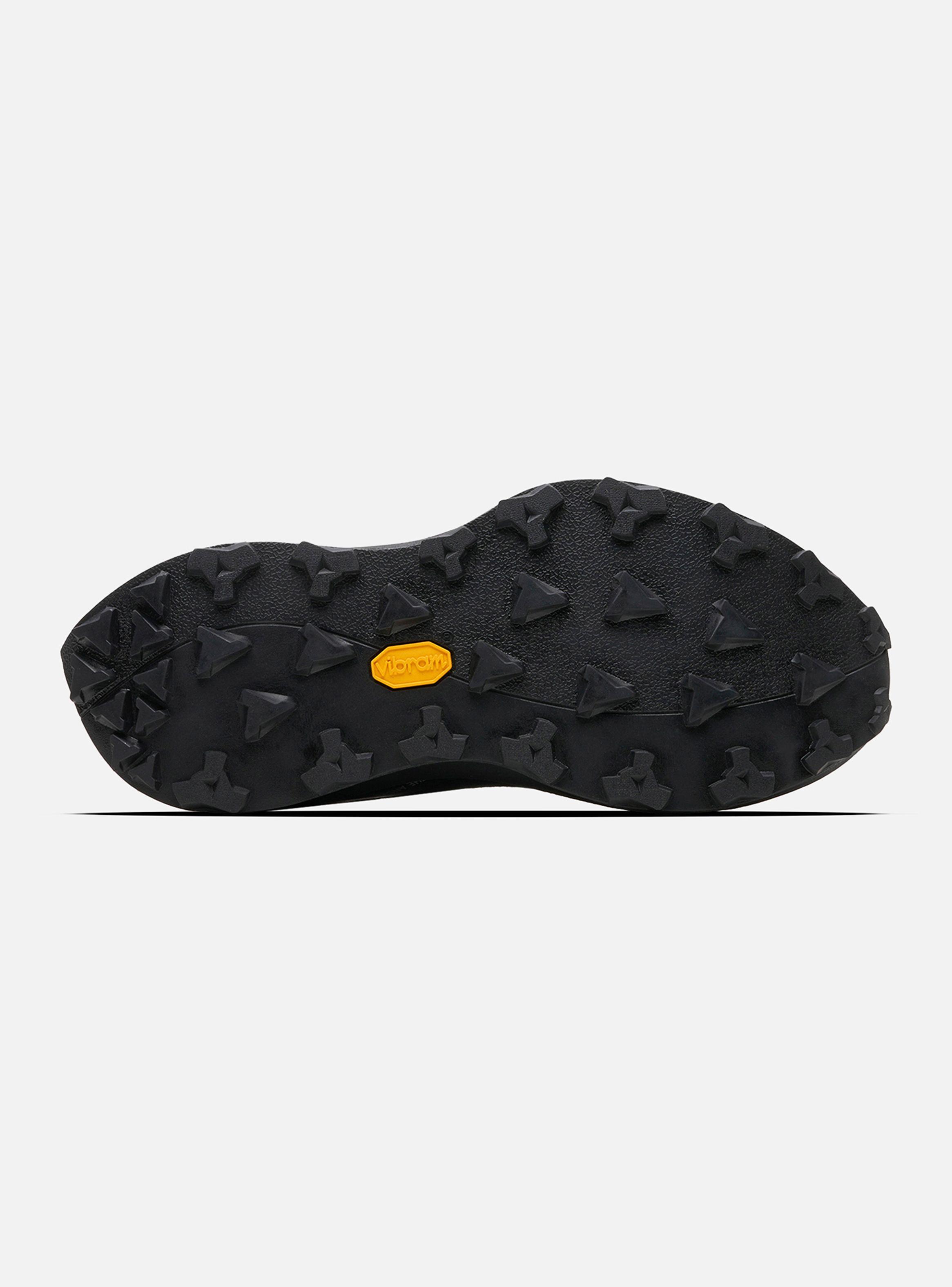 Zapatilla Outdoor Logo Sky Trail Vulcano Hombre-3