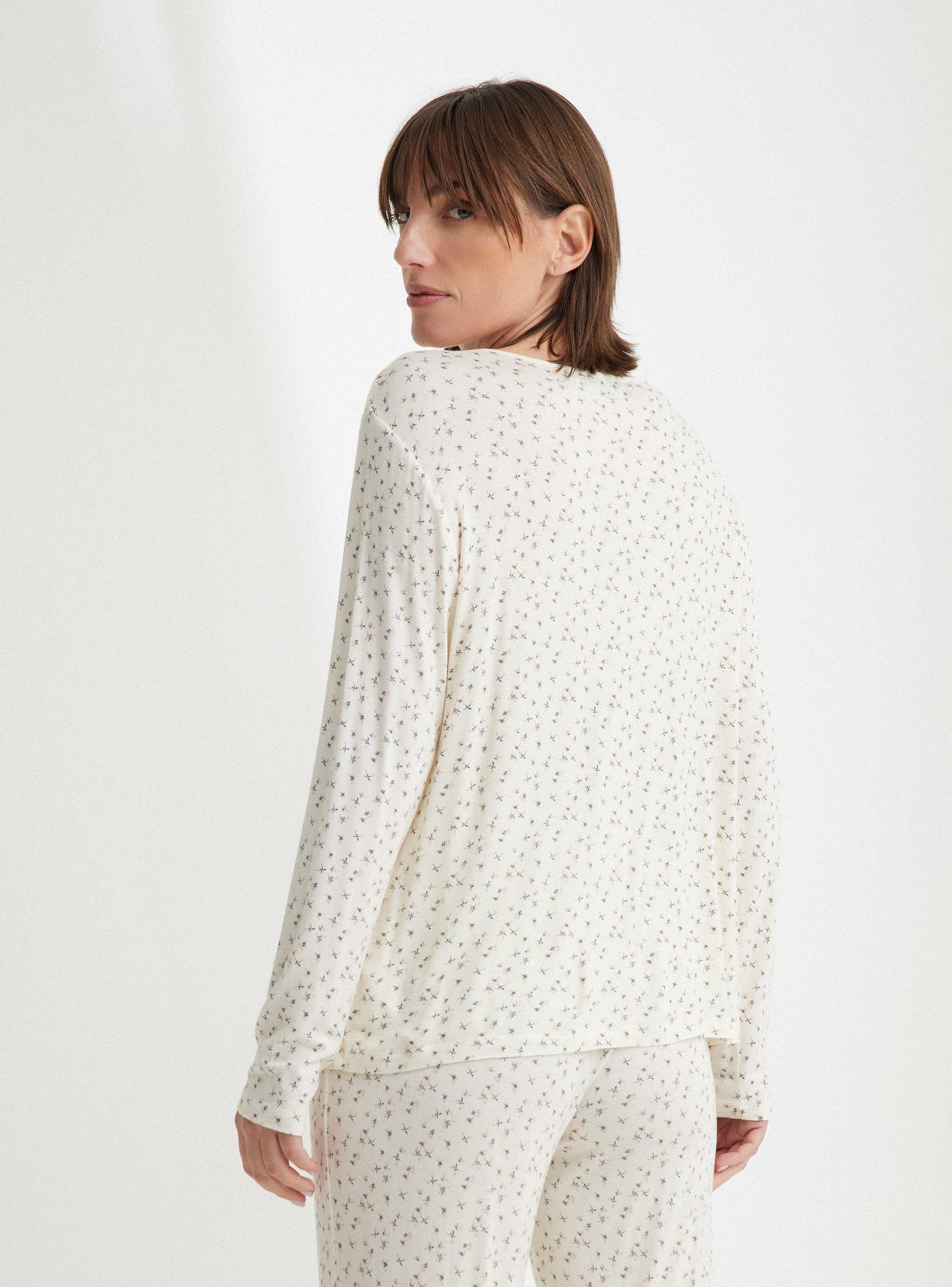 Pijama Largo Full Print Detalles Delantero-1