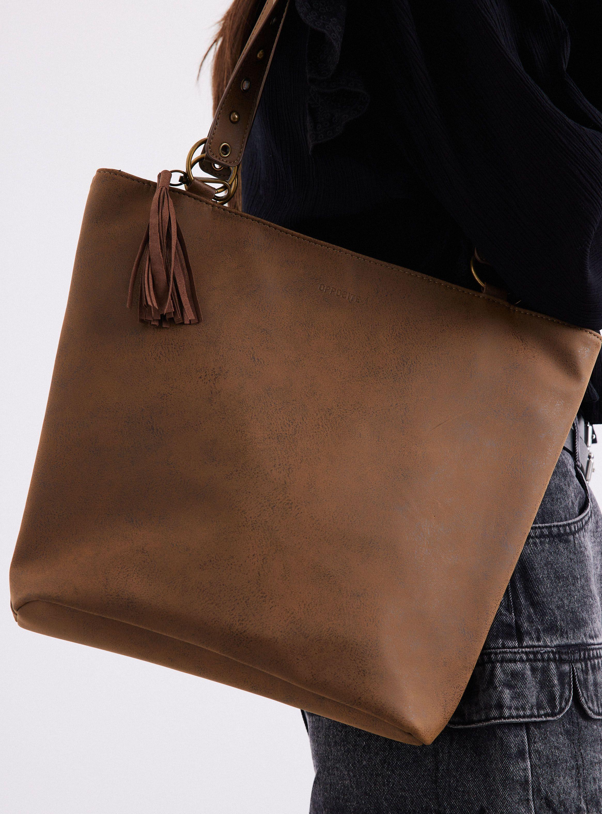 Cartera Tote con Llavero Flecos-1