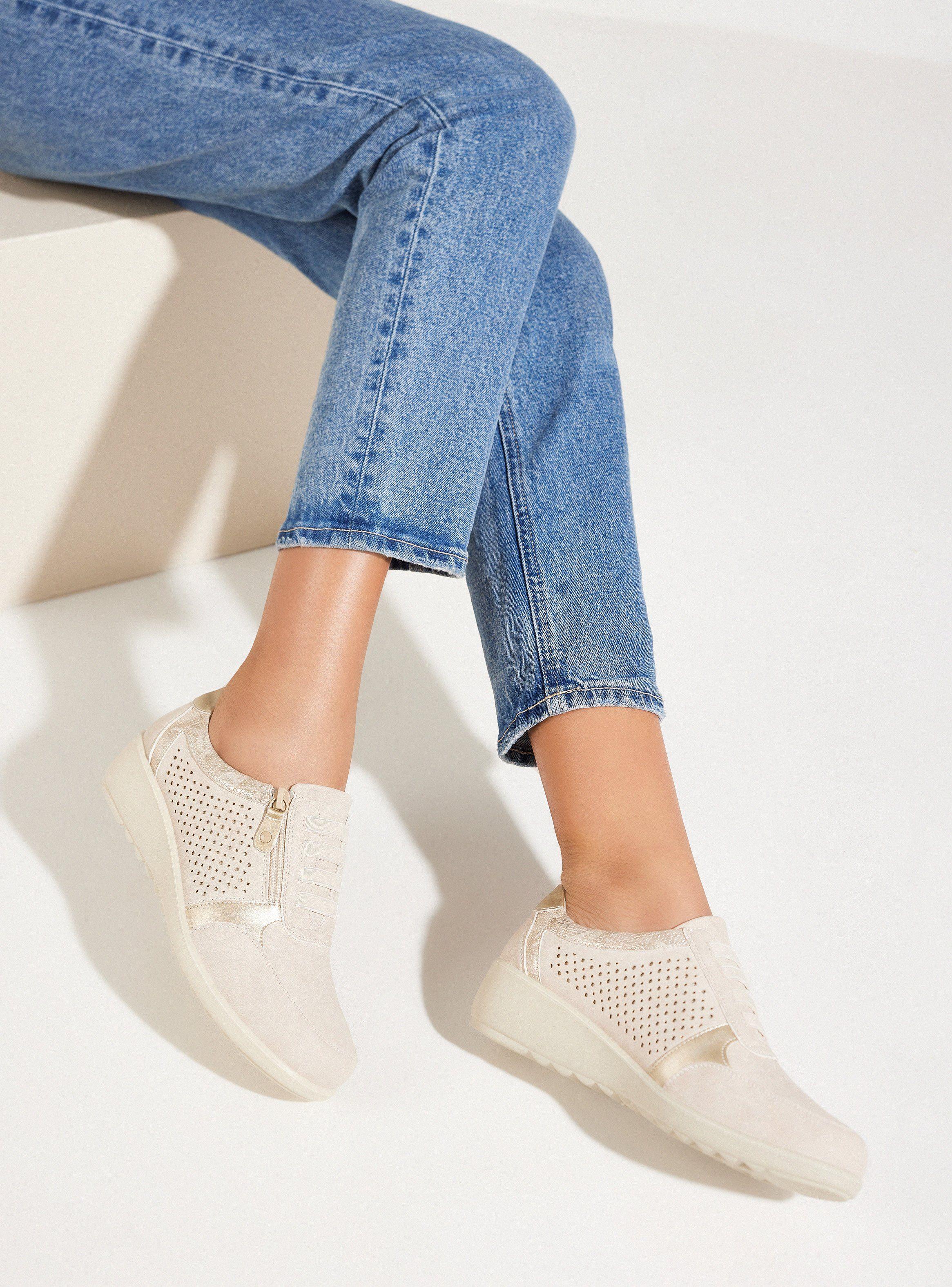 Zapatilla Urbana Cordón Elasticado y Taco Cuña Mujer-0