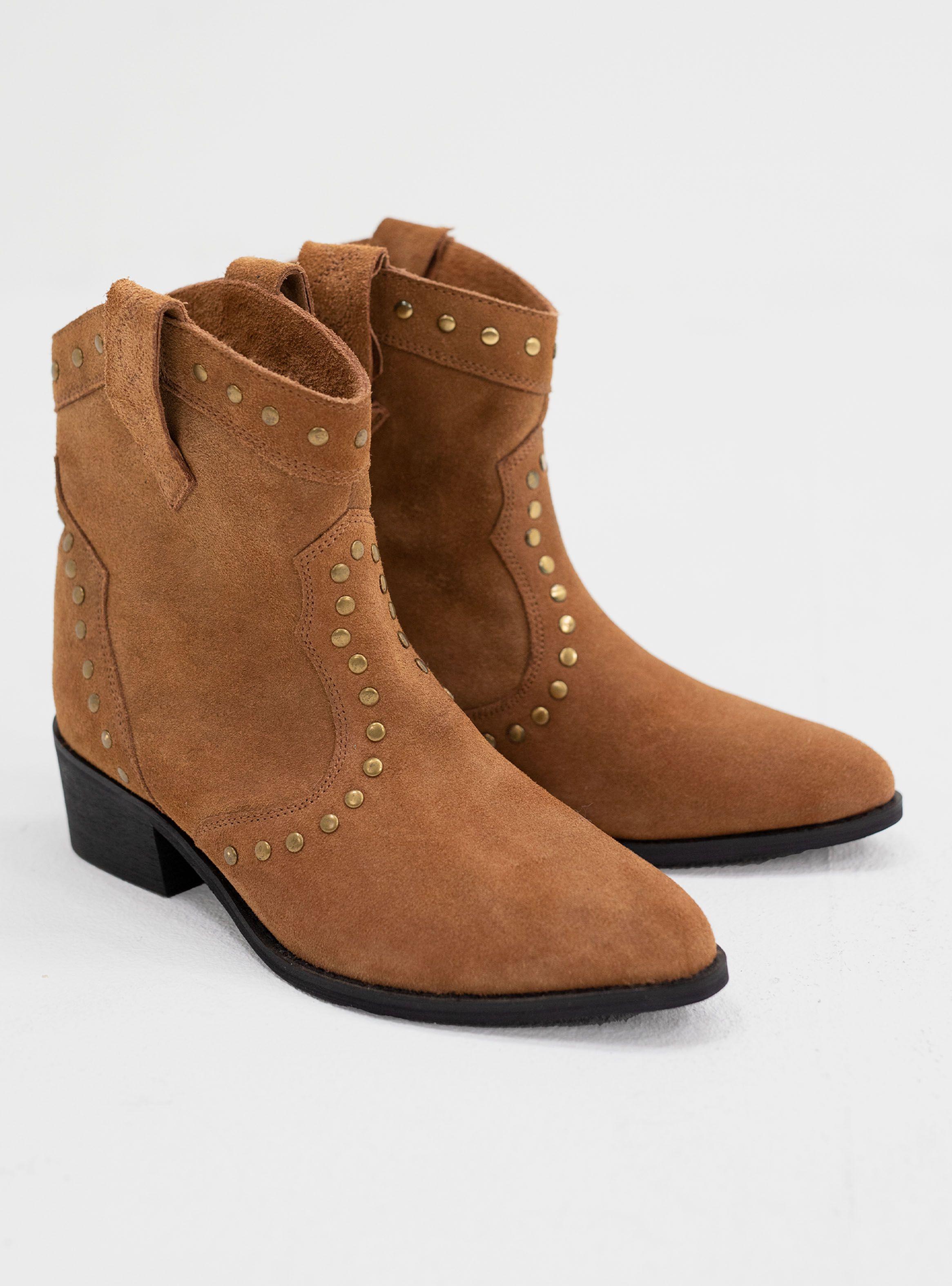 Botín Western Gamuza Tachas Mujer-0