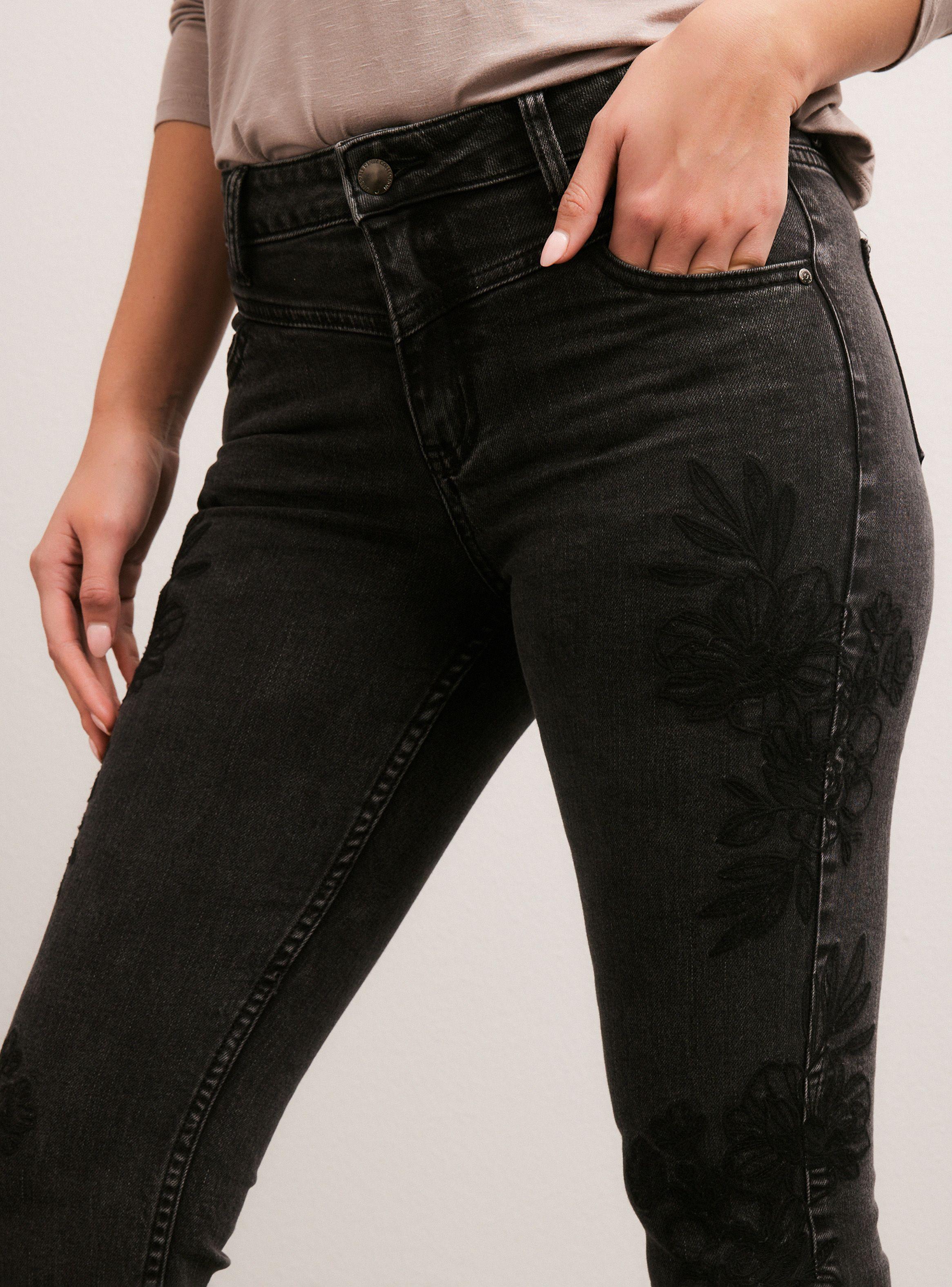 Jeans Bordado En Costados-2