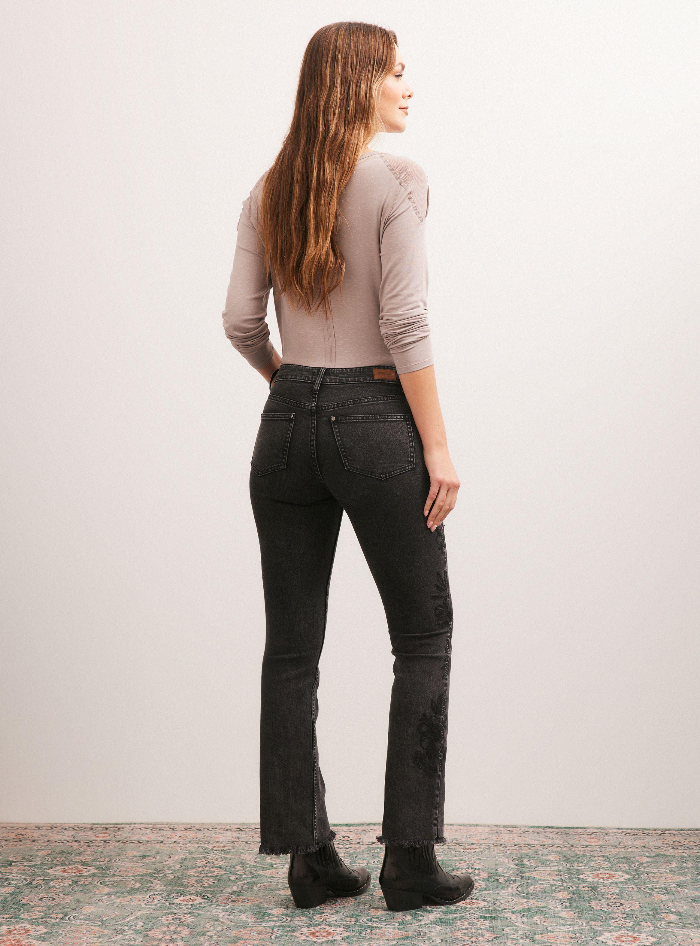 Jeans Bordado En Costados-5