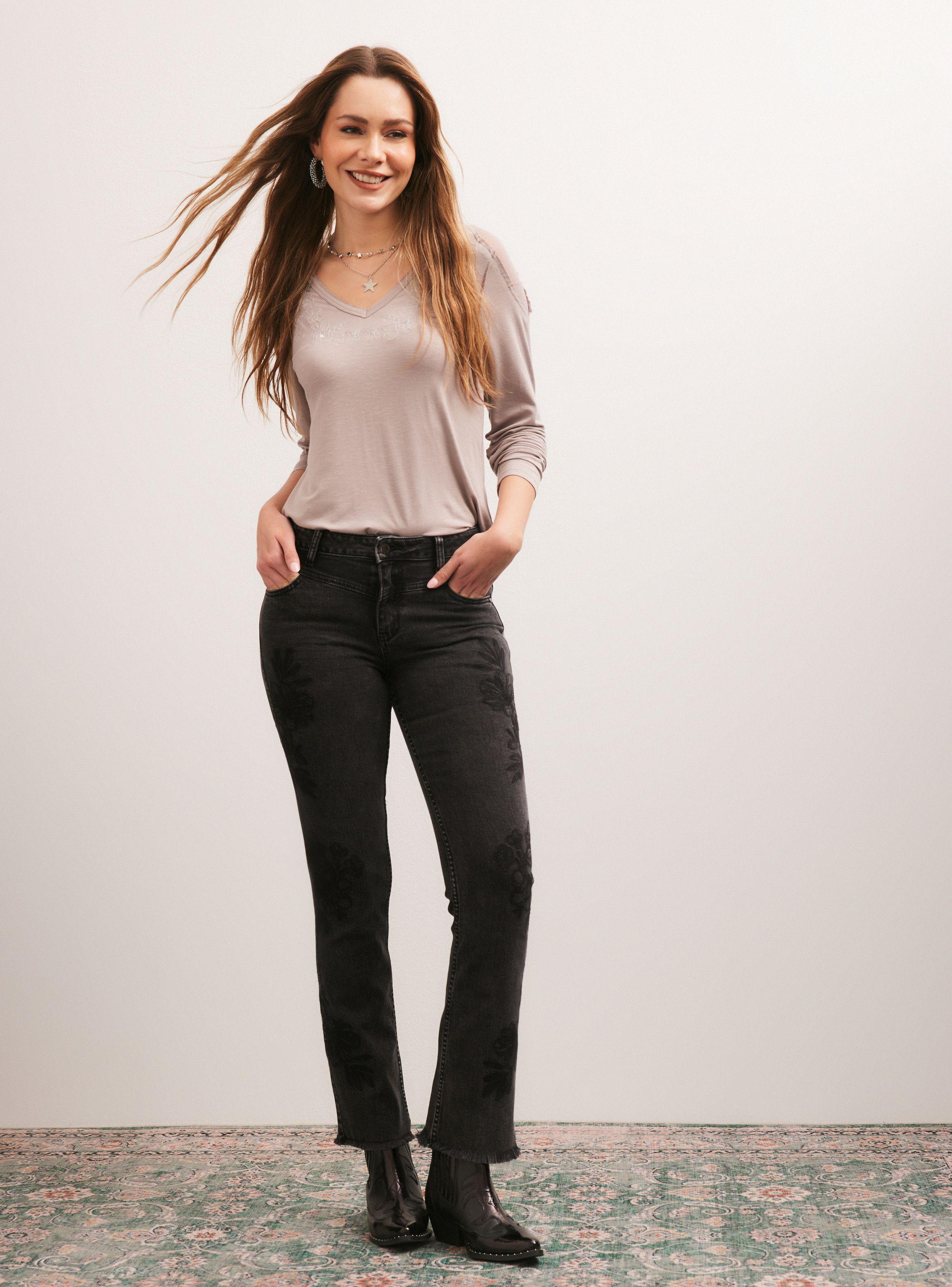 Jeans Bordado En Costados-4