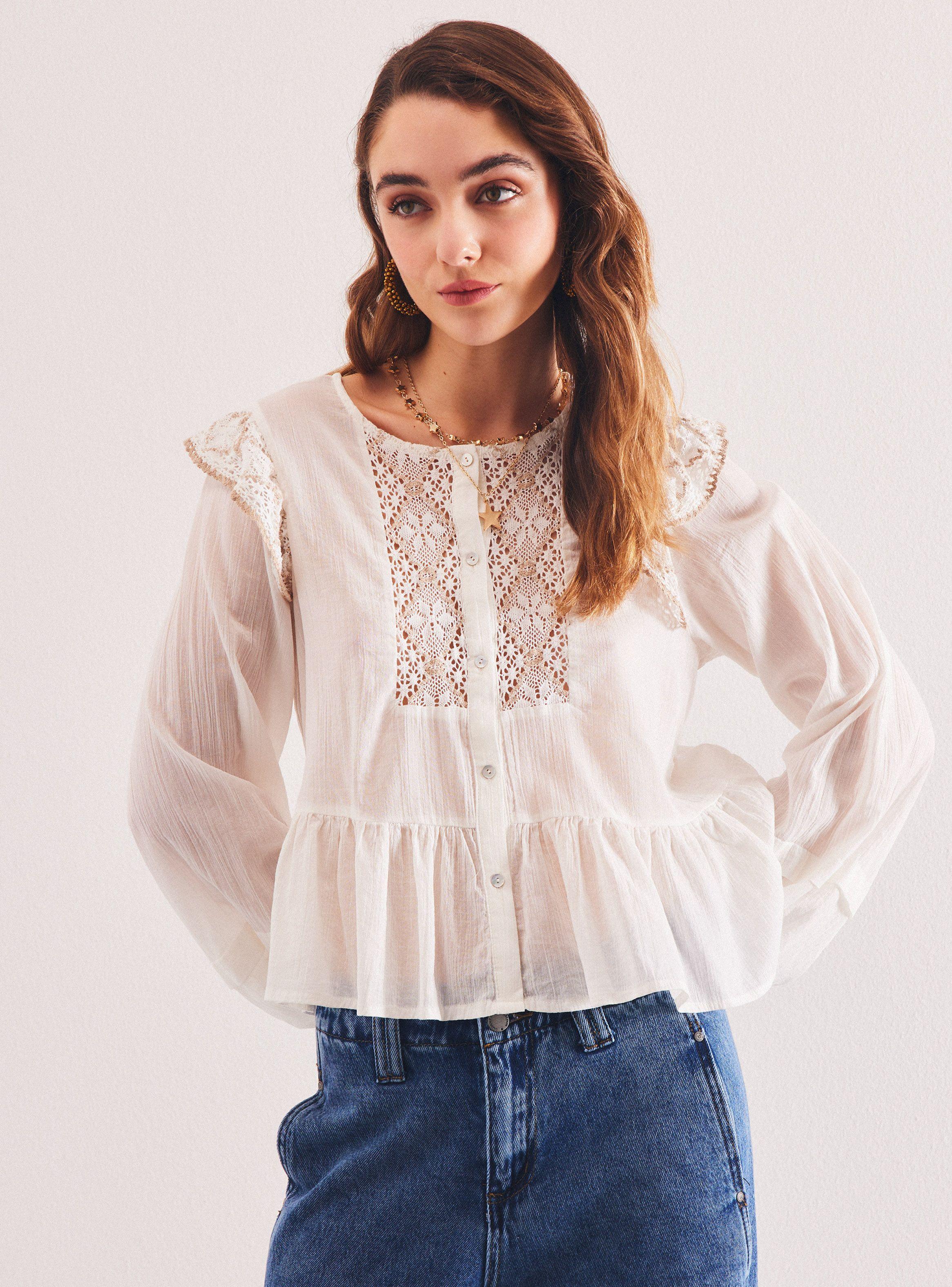Blusa con Detalles de Macramé Bordados-0