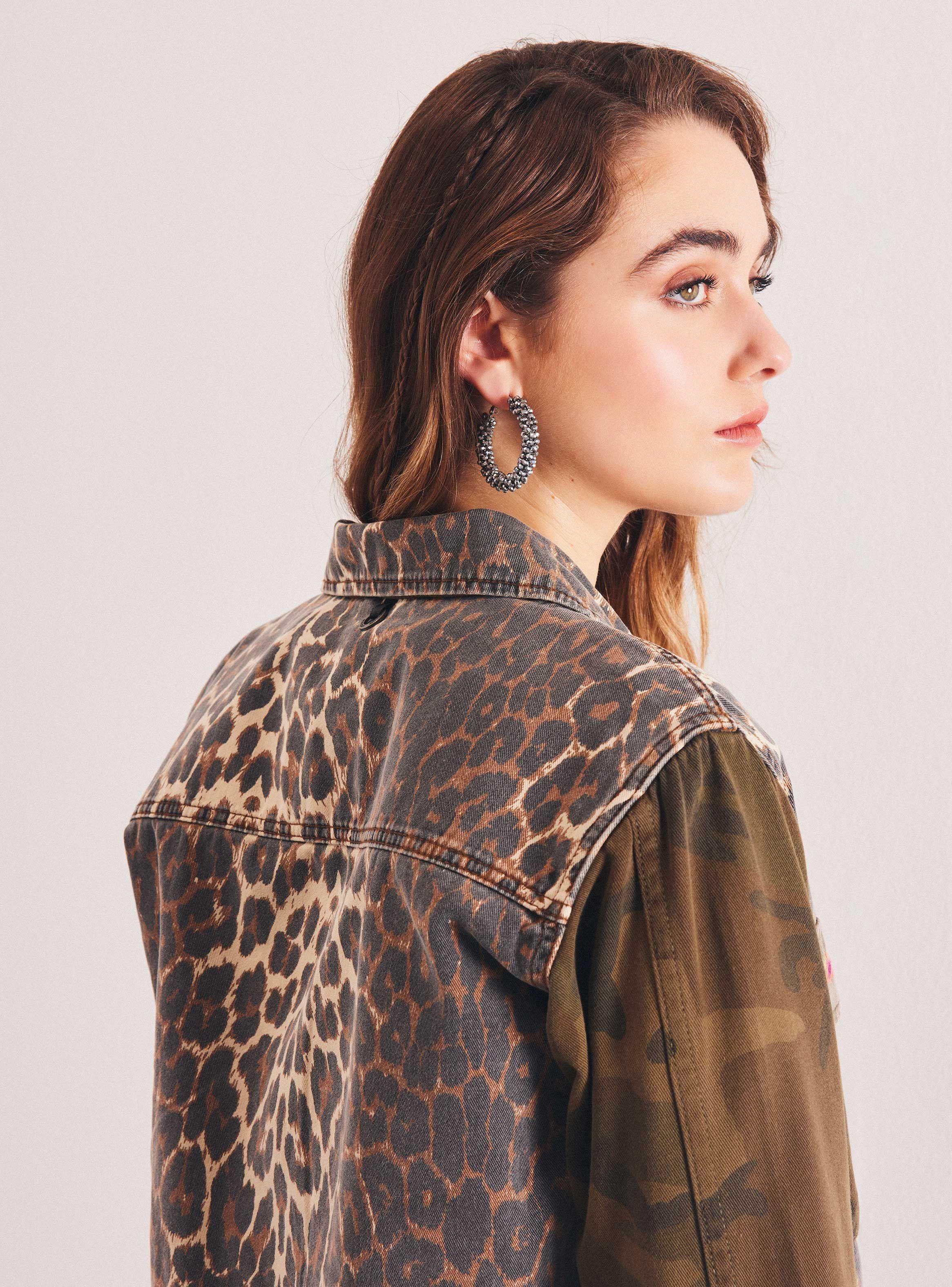 Chaqueta Full Print Y Bordados-3