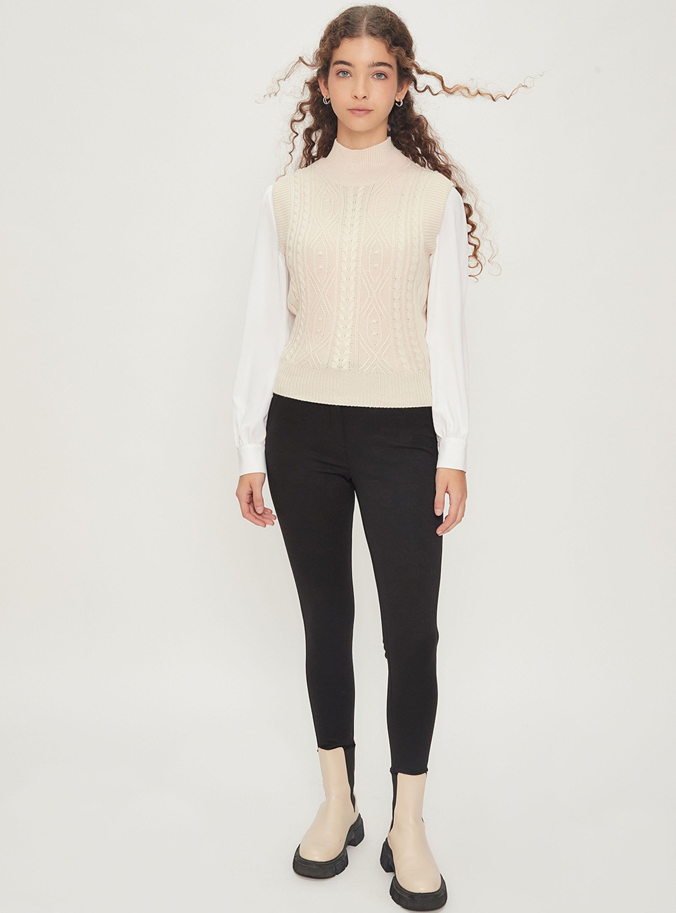 Sweater Liso Cuello Alto Sin Mangas-4