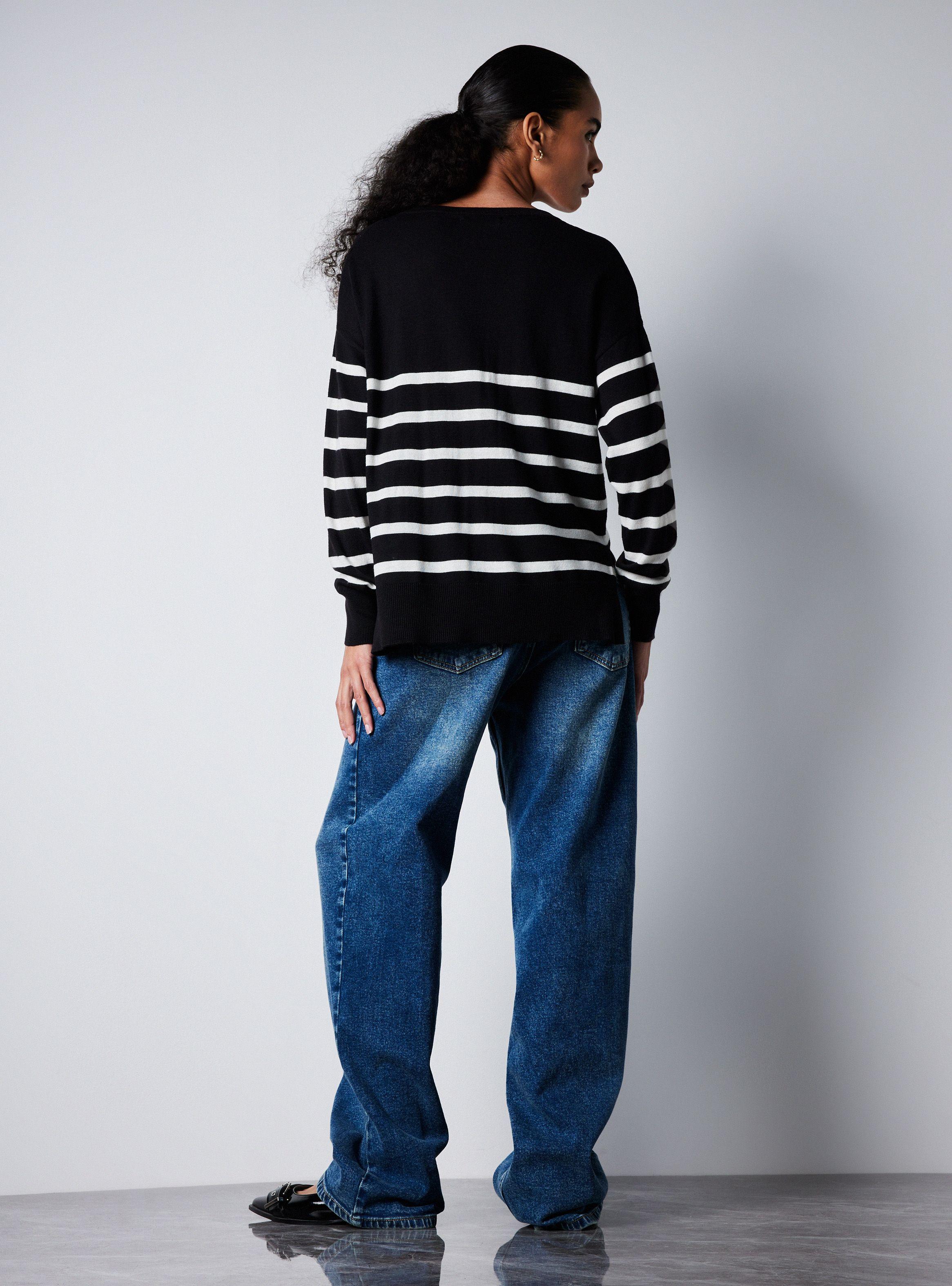 Sweater Cuello V Aberturas Laterales-5