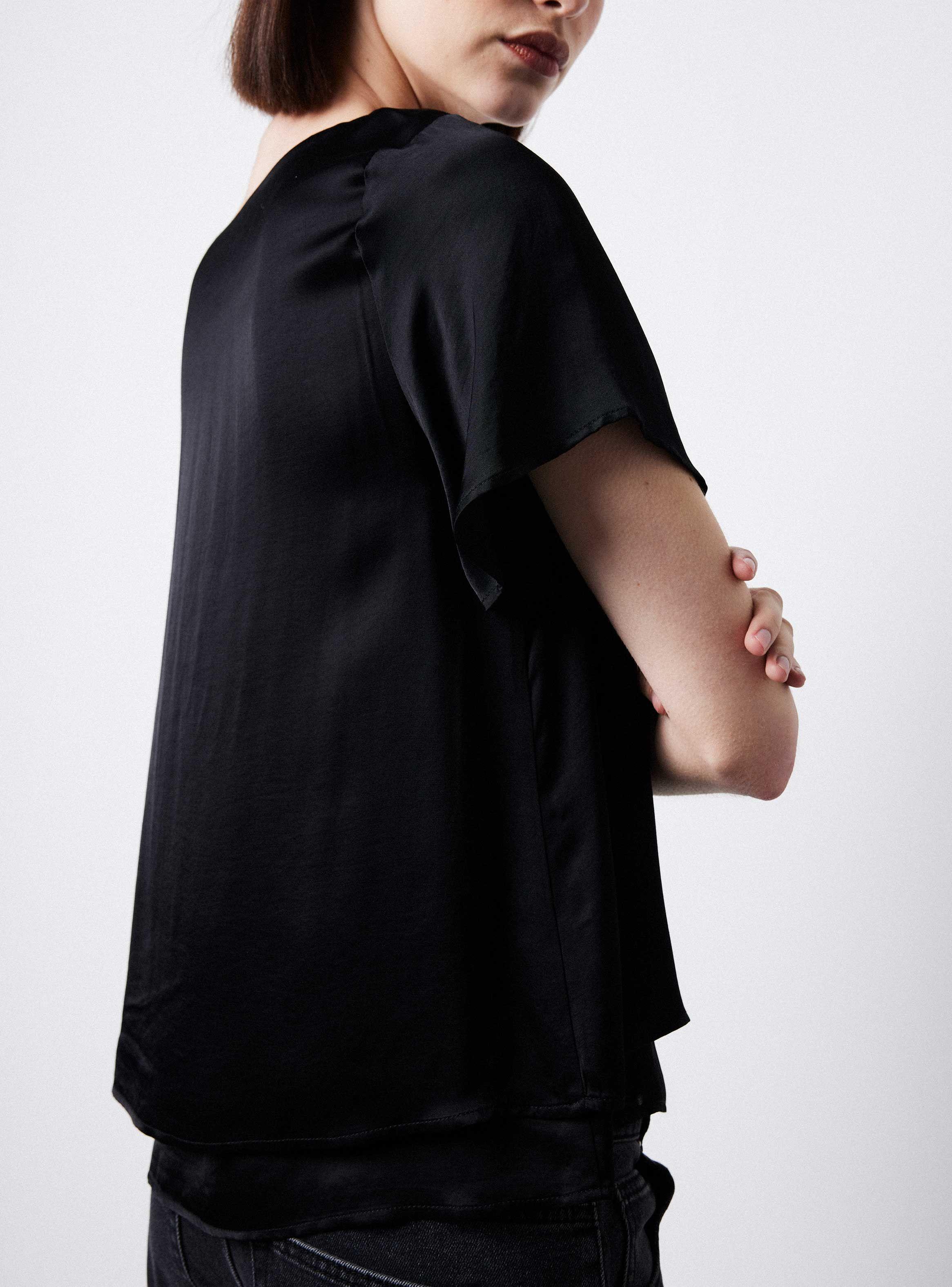 Blusa Manga Ángel Escote V Satín-3