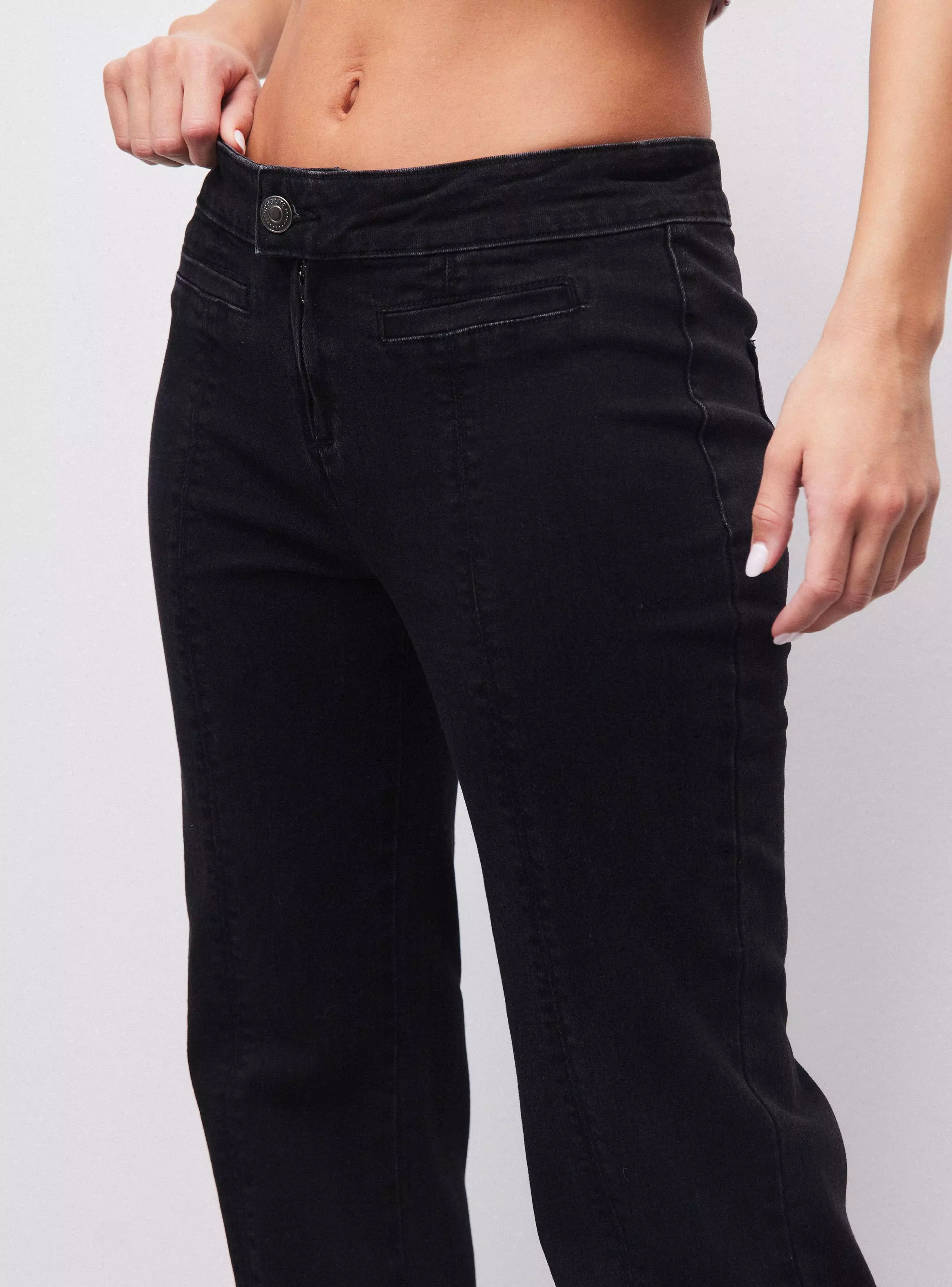 Jeans Flare con Bolsillos Delanteros-2