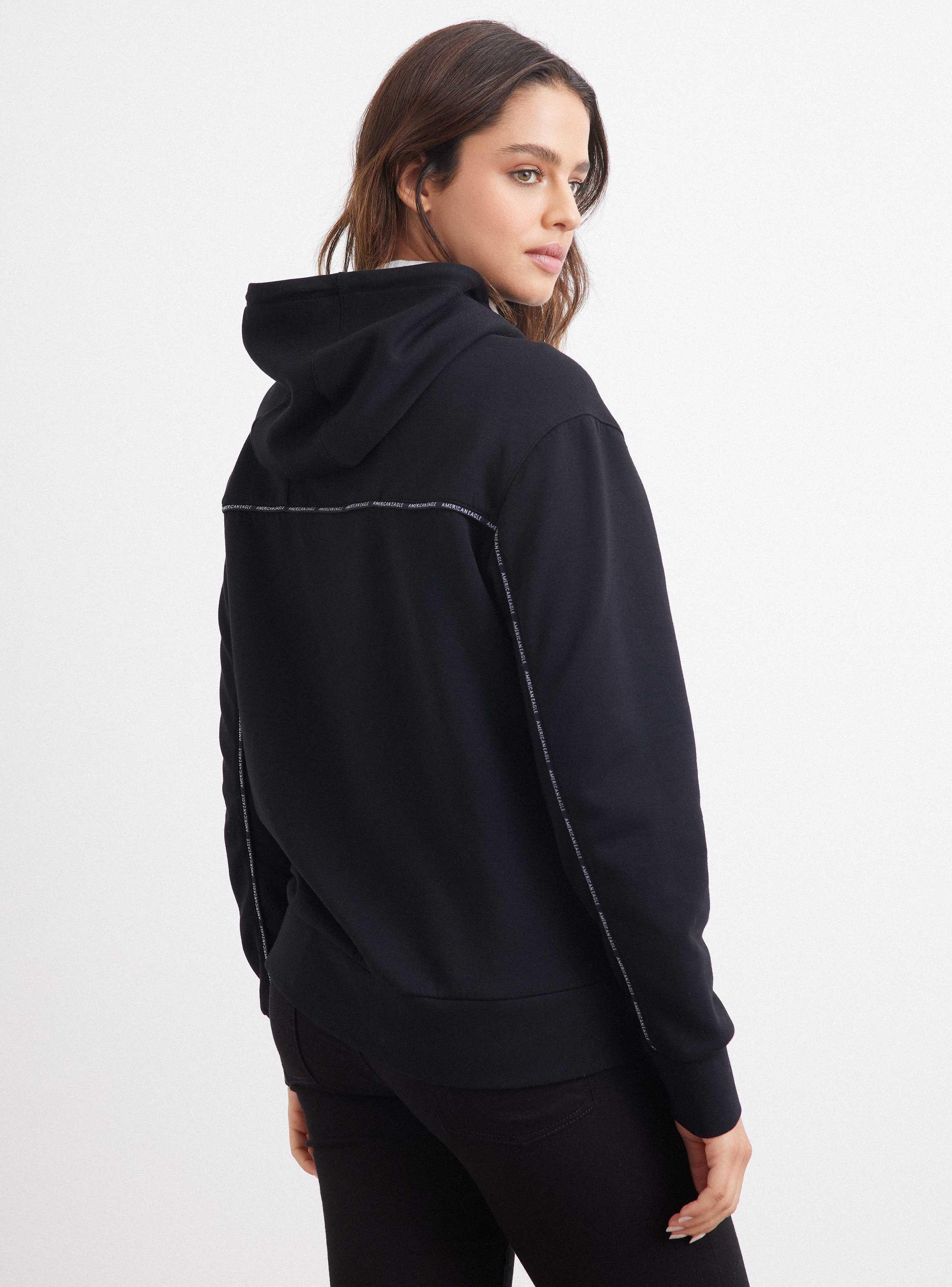 Polerón Negro American Eagle Talla M-1