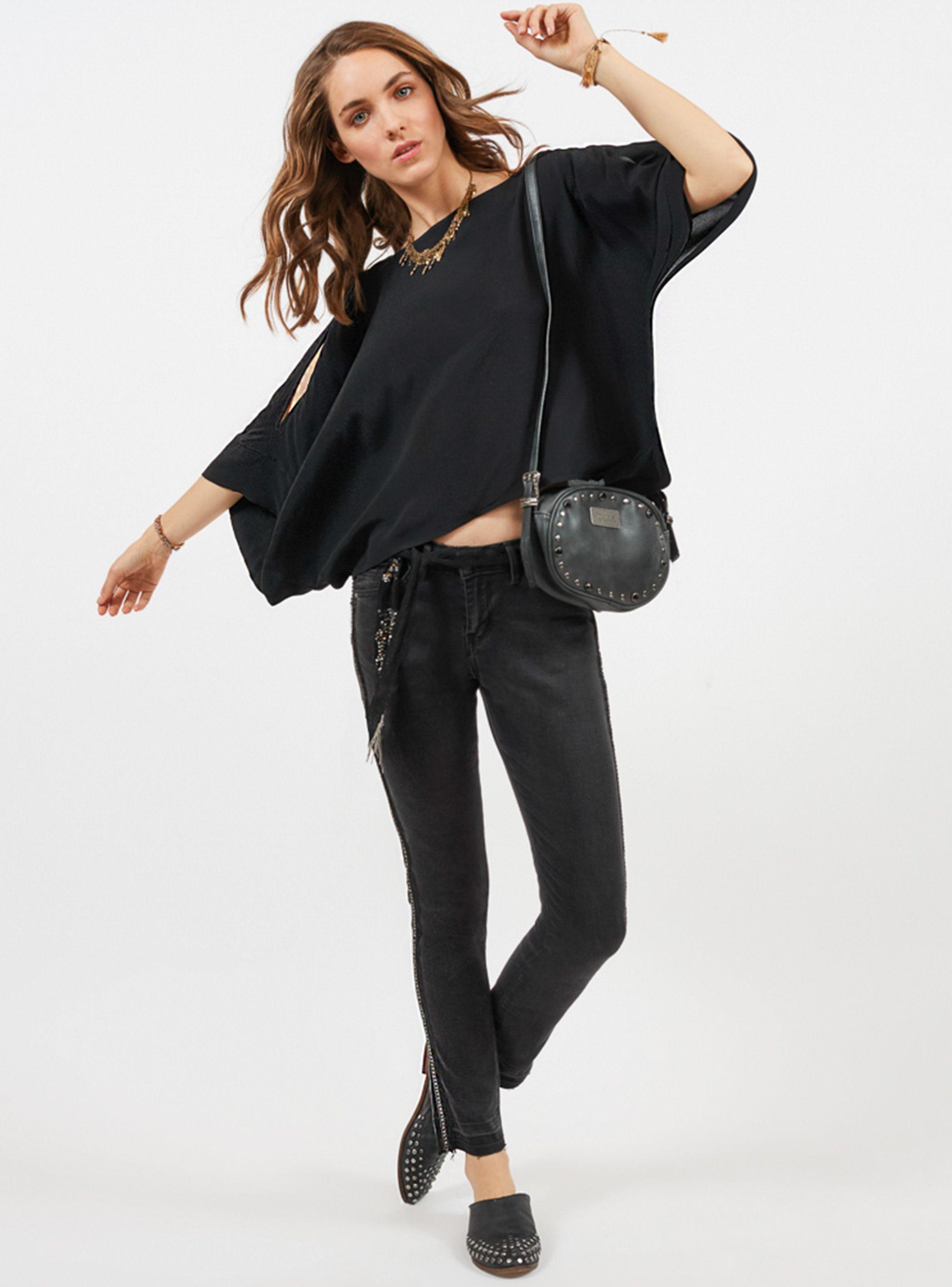 Blusa Hombro Abierto Umbrale-3