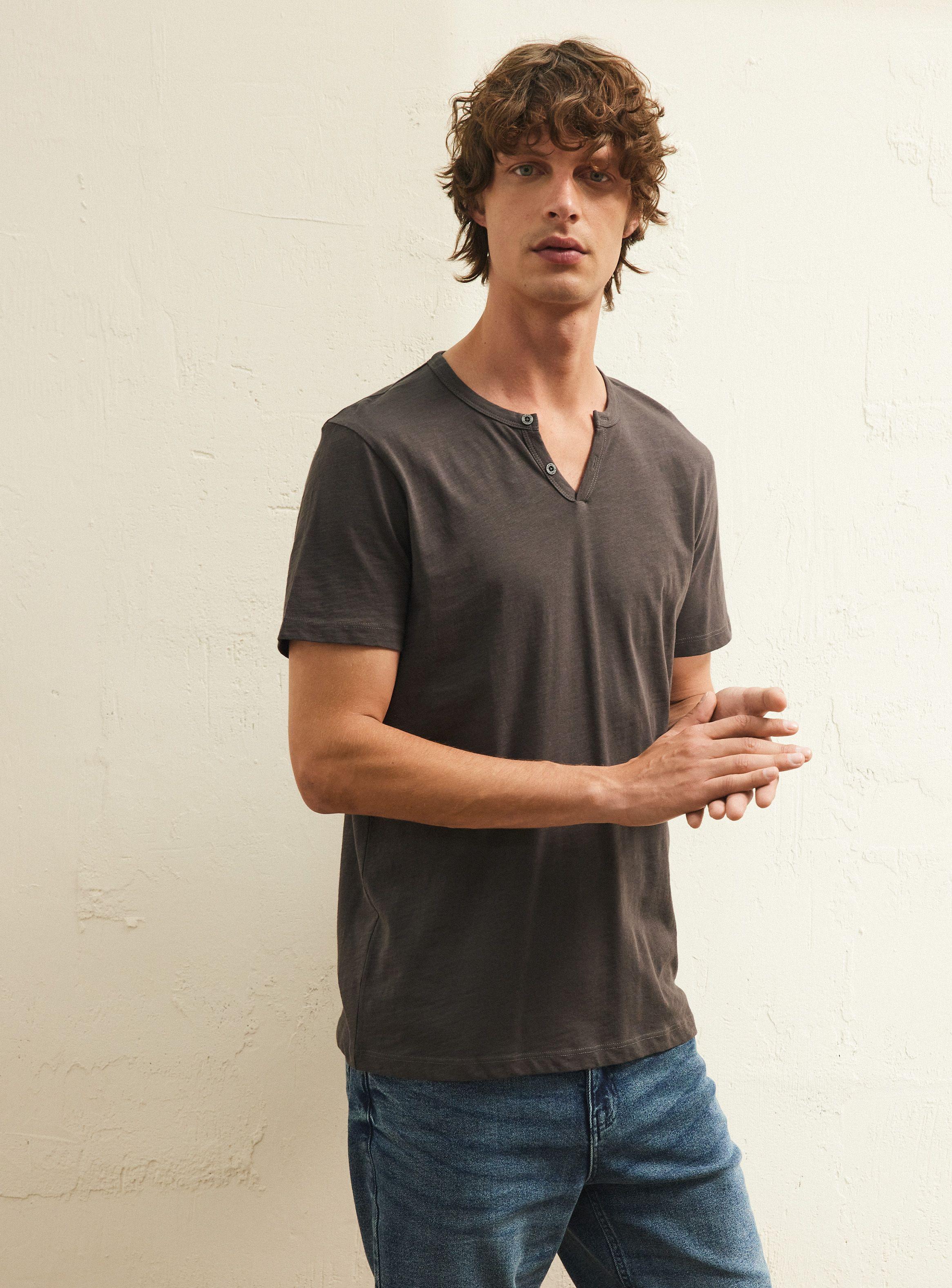 Polera Básica Henley Manga Corta-0