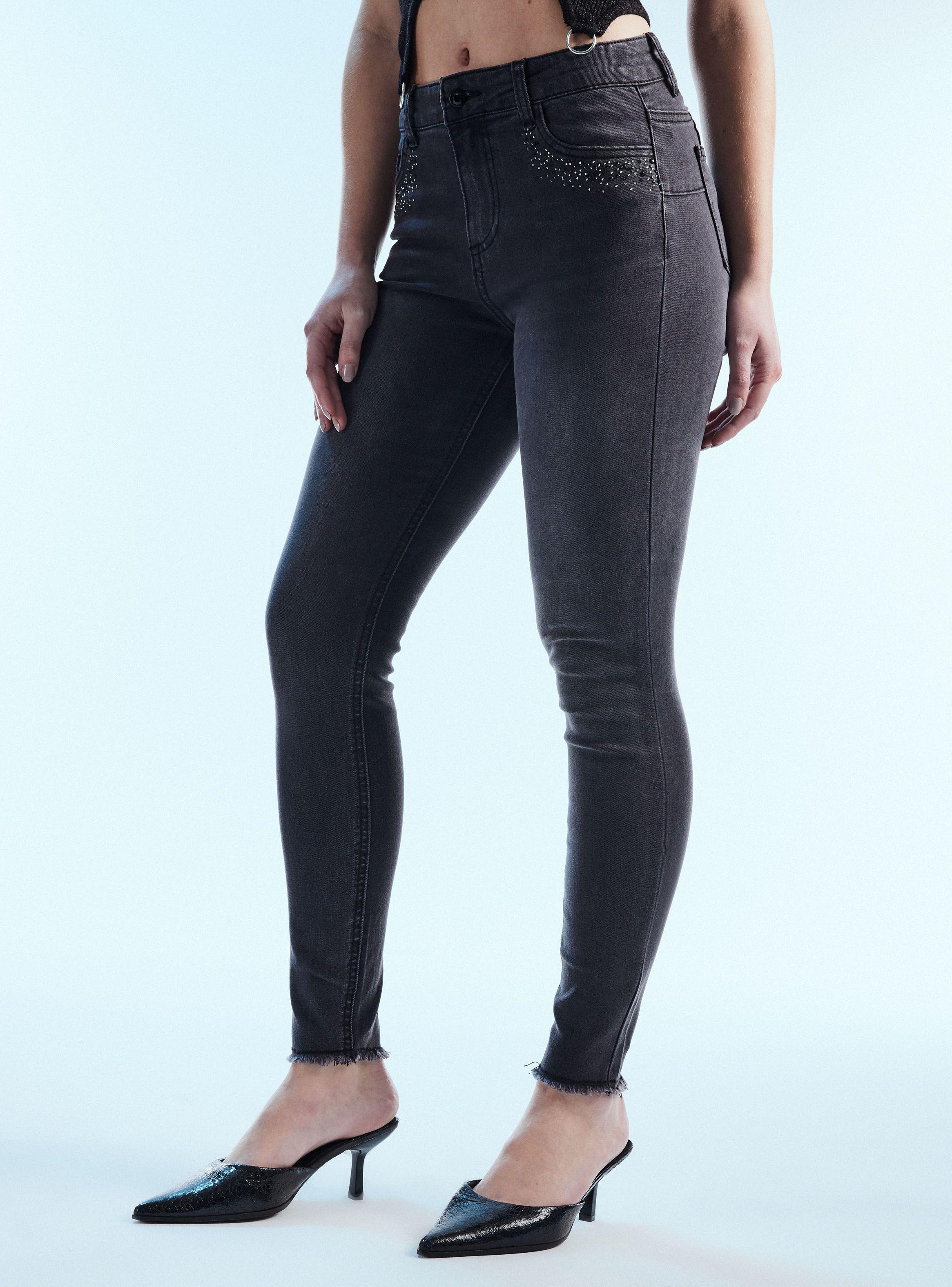 Jeans Basta sin Terminación y Strass en Bolsillo-0