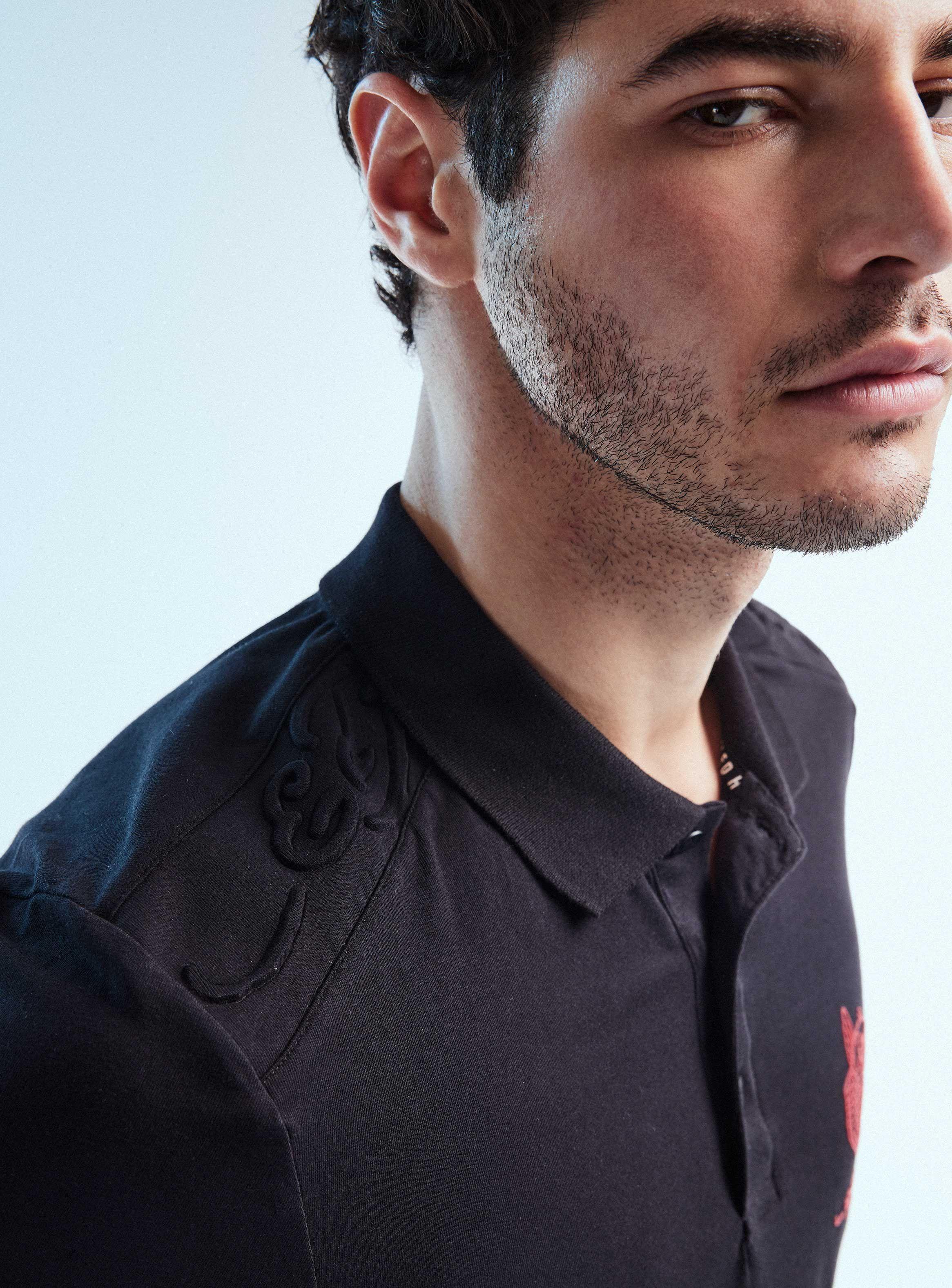 Polera Ed Hardy Cuello Polo Relieve Hombro-3