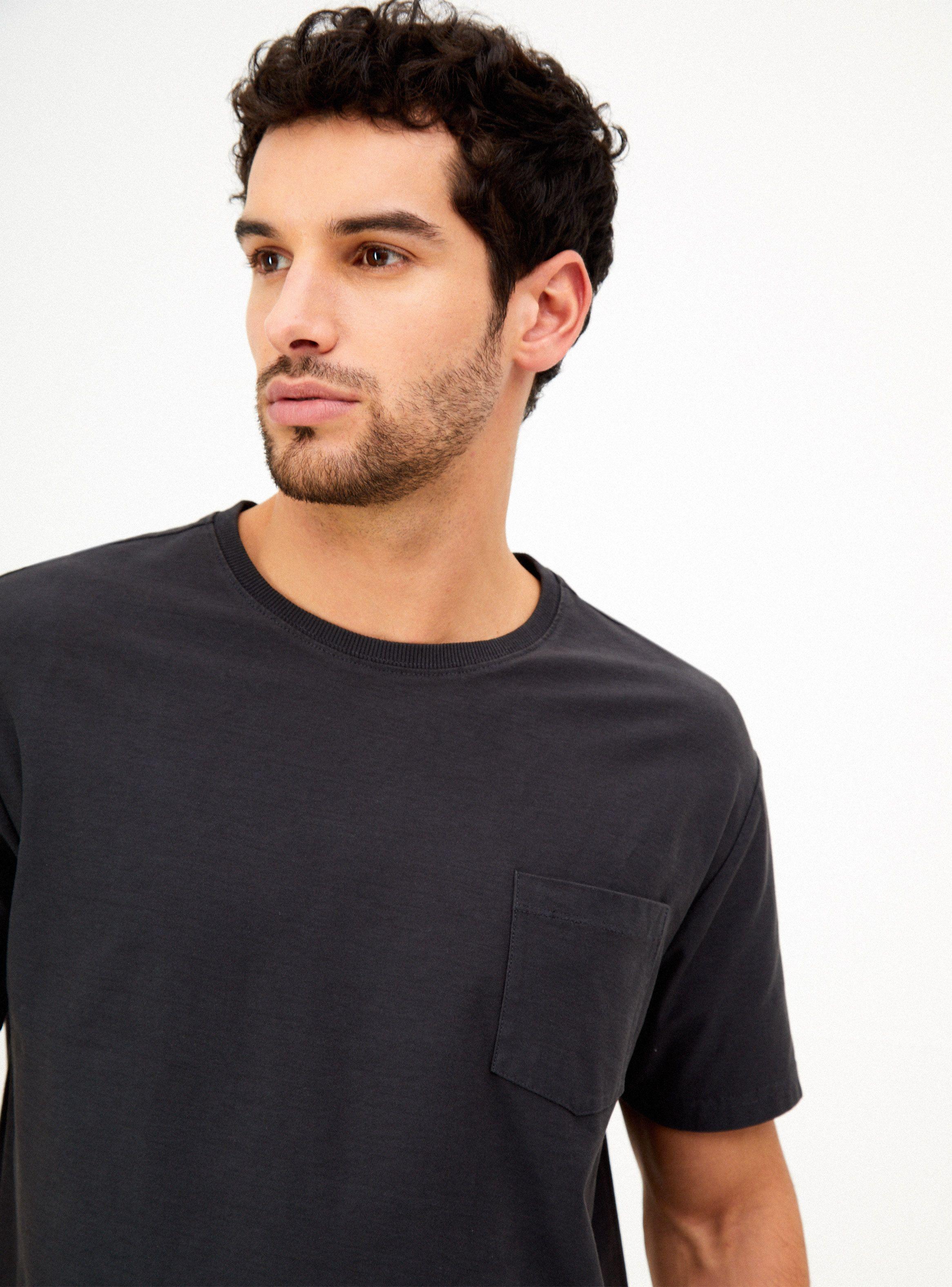 Polera Oversize Lavada con Bolsillo-2
