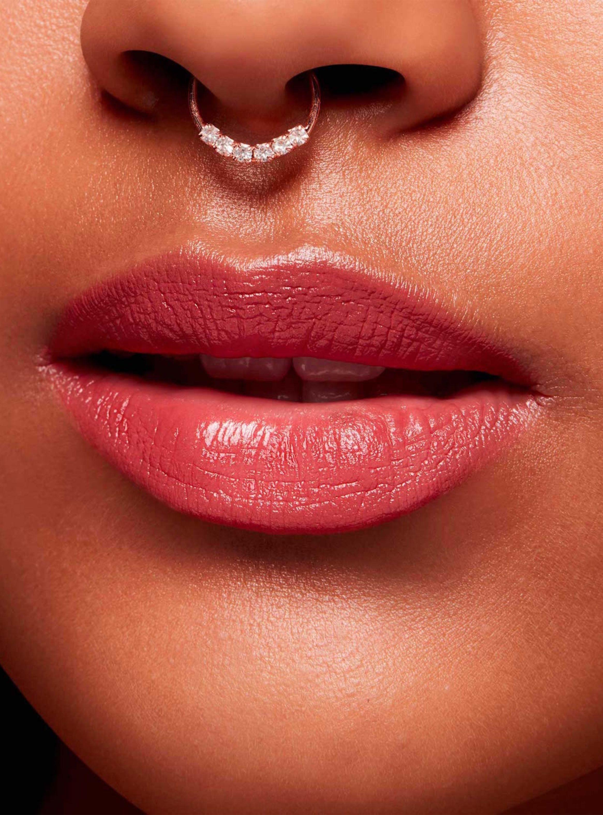 Labial M·A·C Amplified Lipstick Just Curious-3