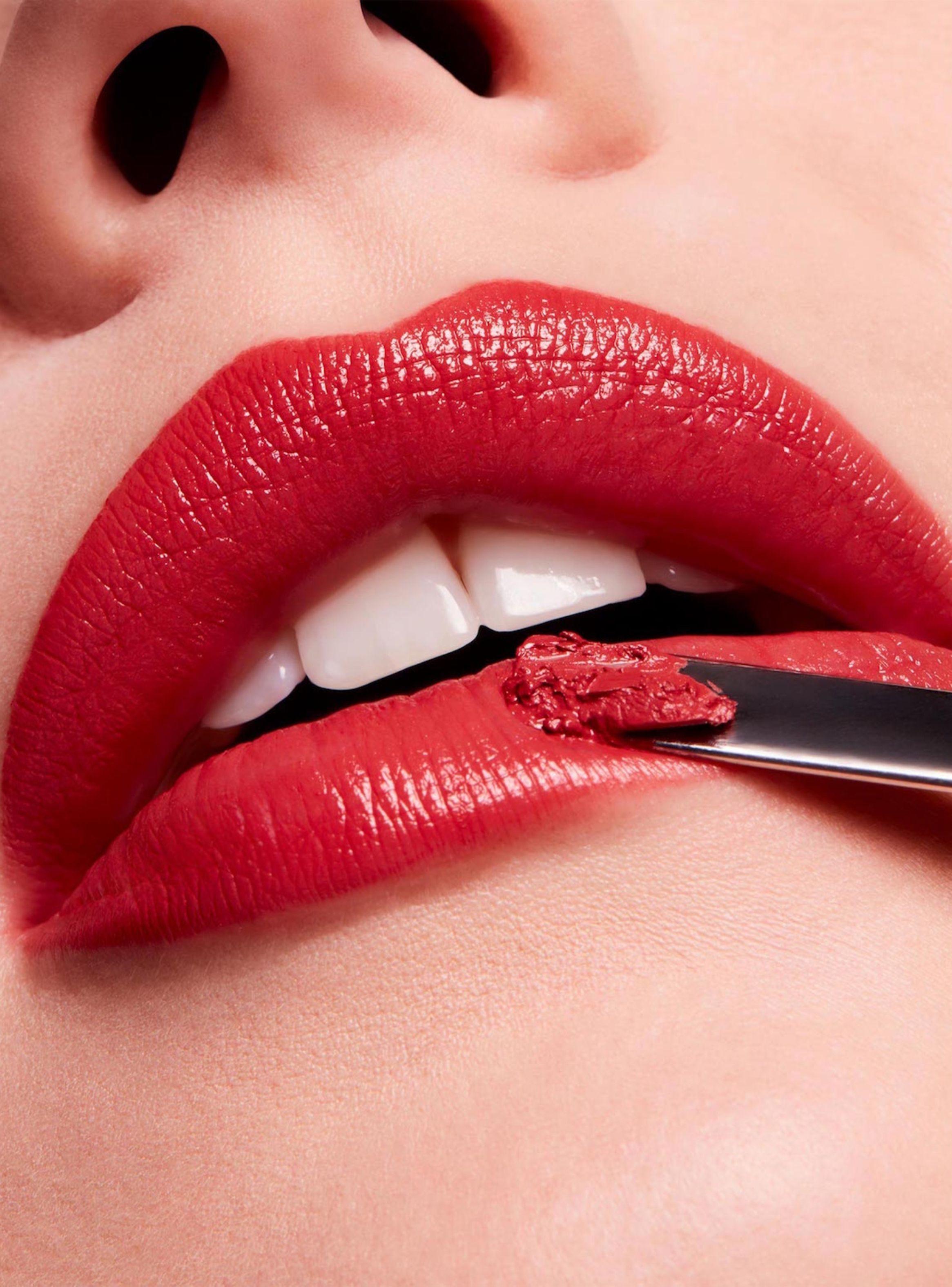 Labial M·A·C Amplified Lipstick Just Curious-2