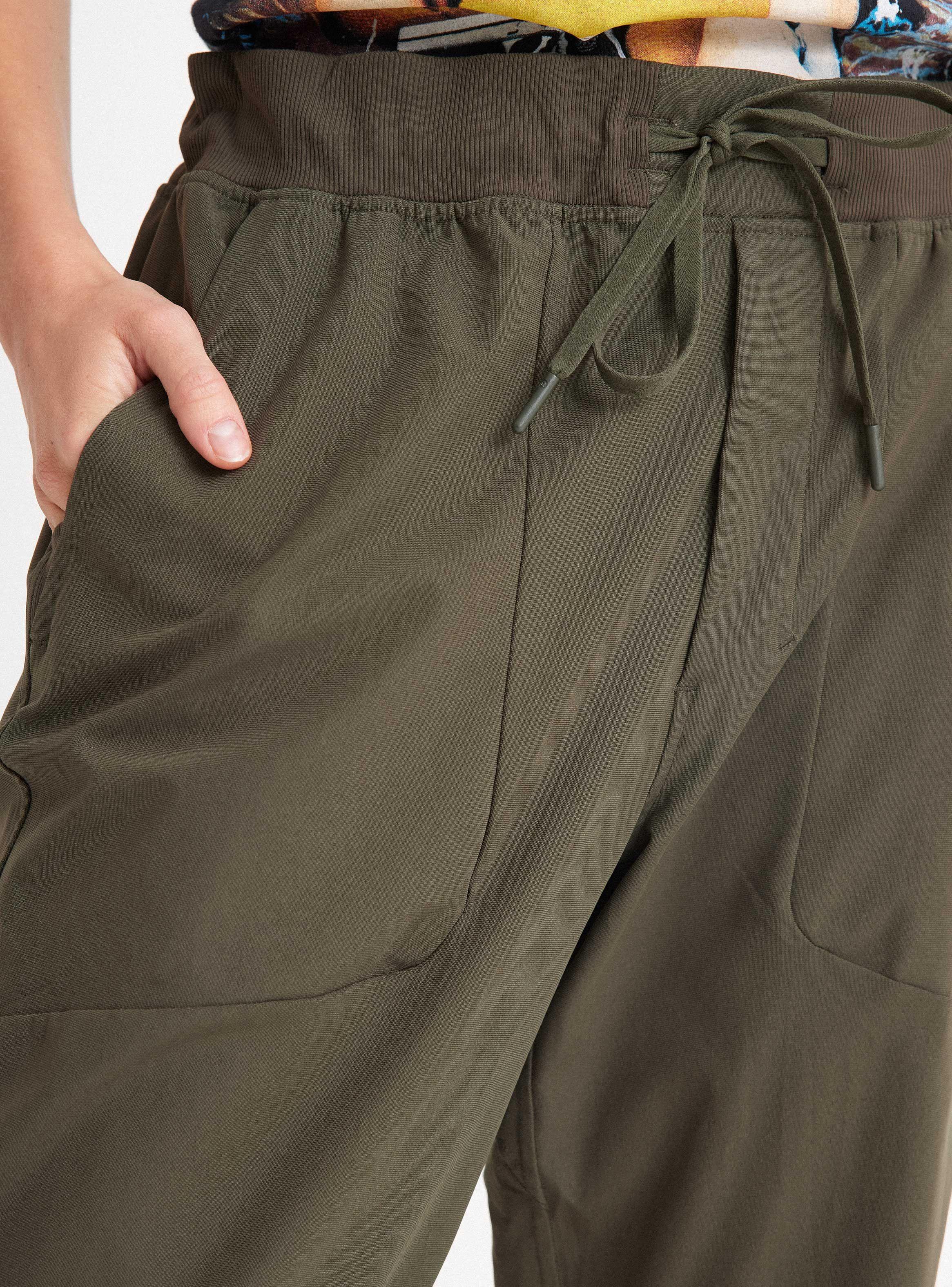 Pantalón Lululemon Talla 40-2