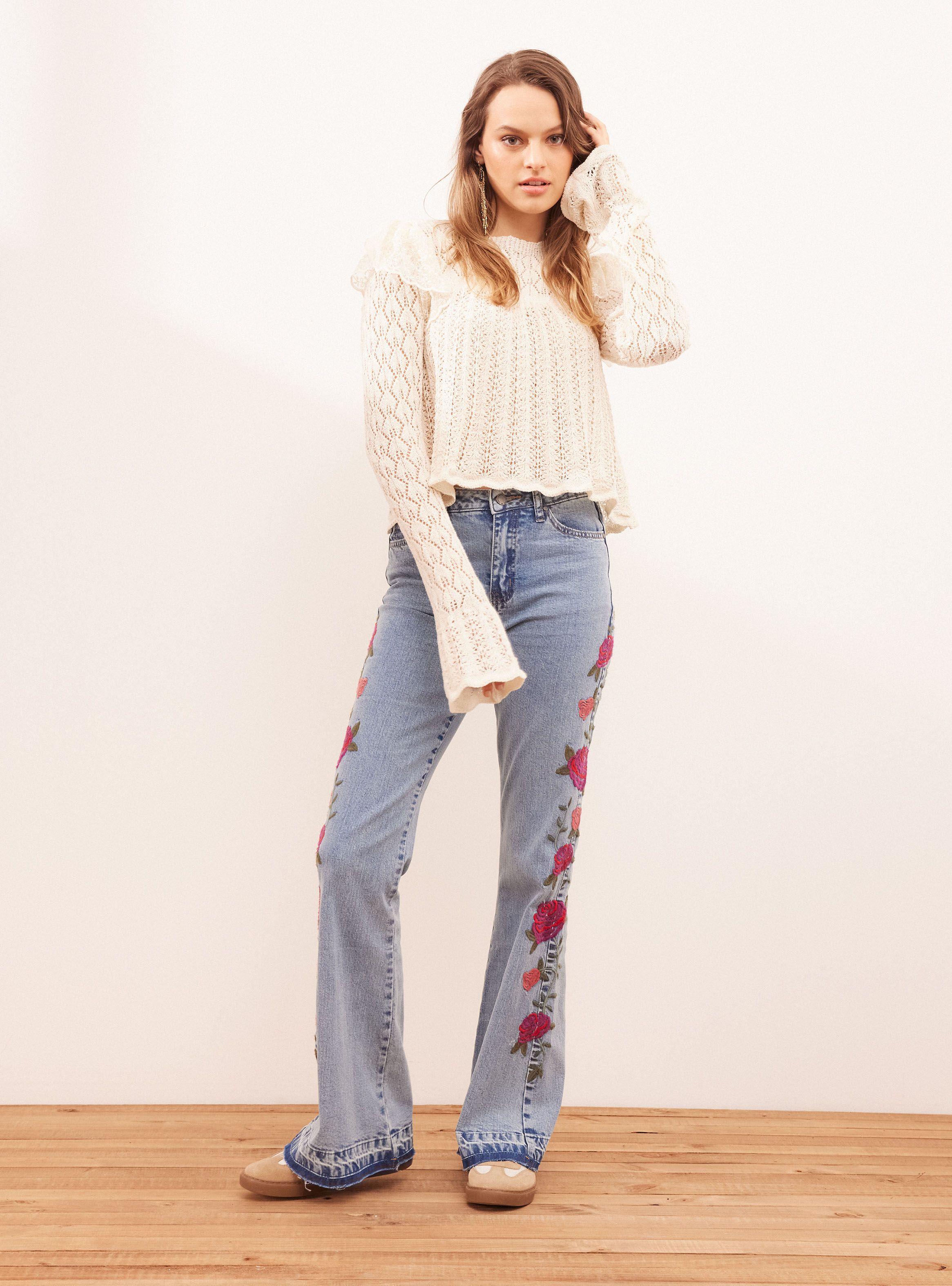 Sweater Calado con Vuelo en Hombros-4