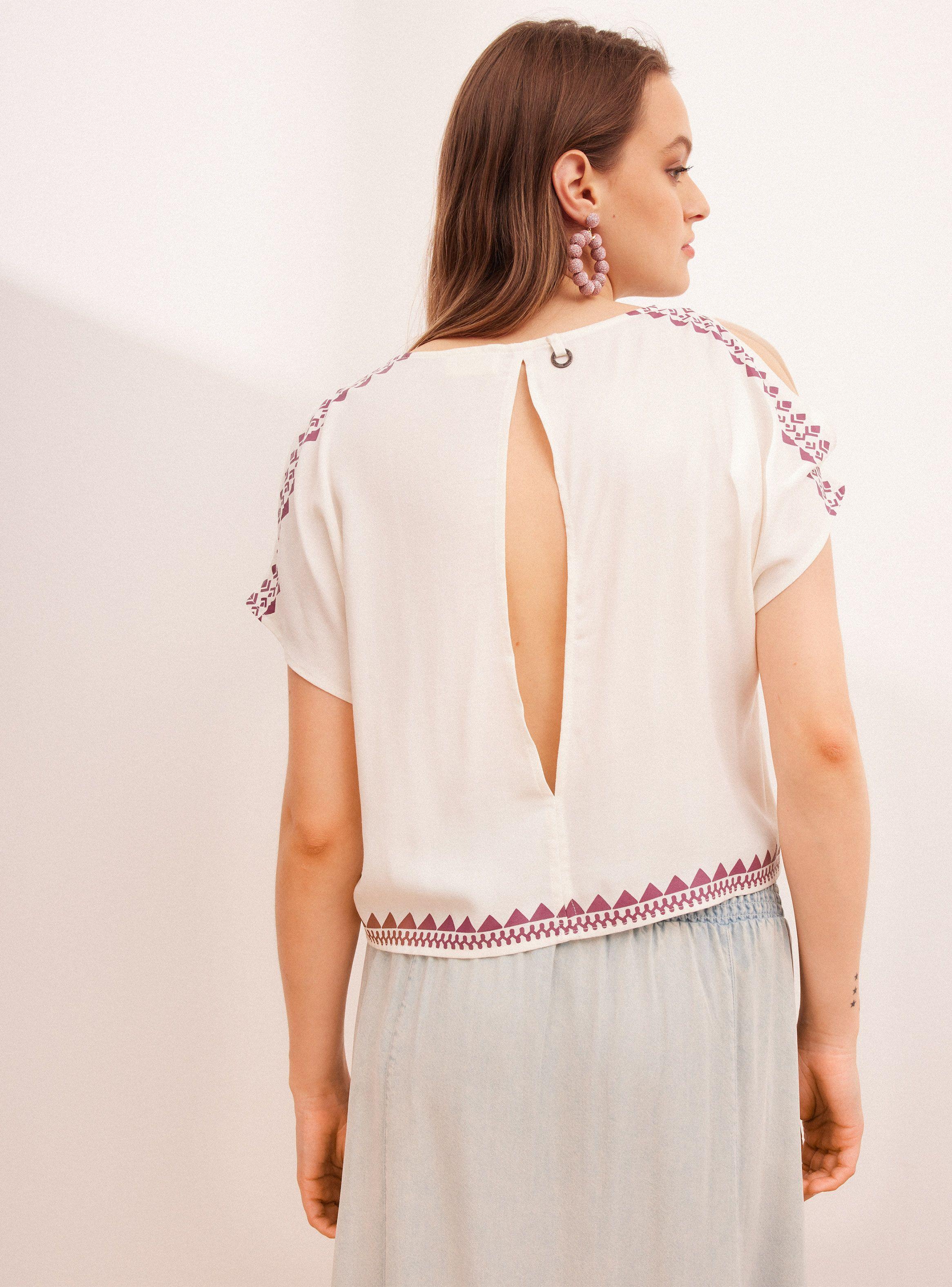Blusa con Estampado y Bordado-1