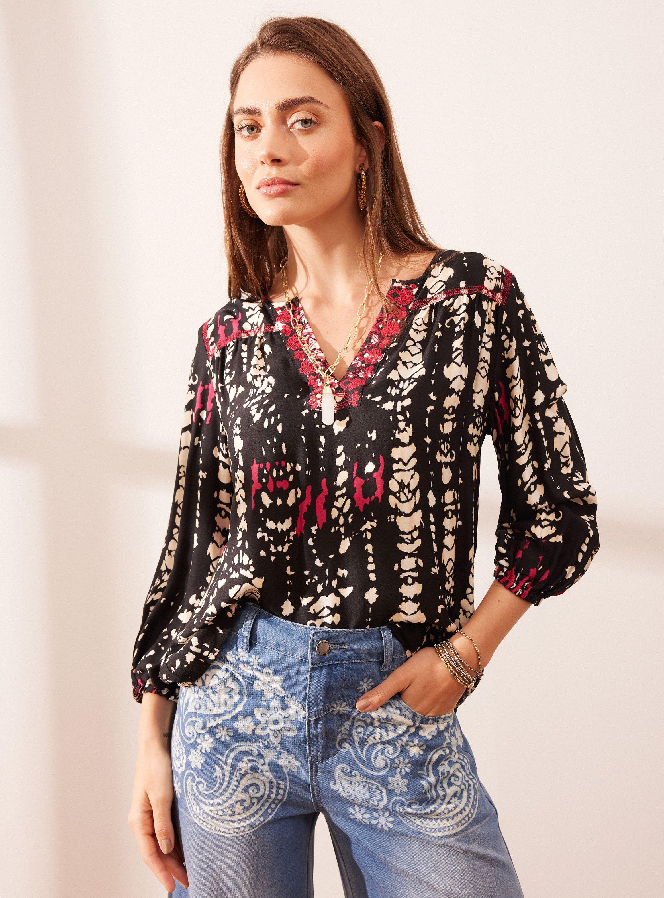 Blusa Estampado con Bordados en Contratono-0