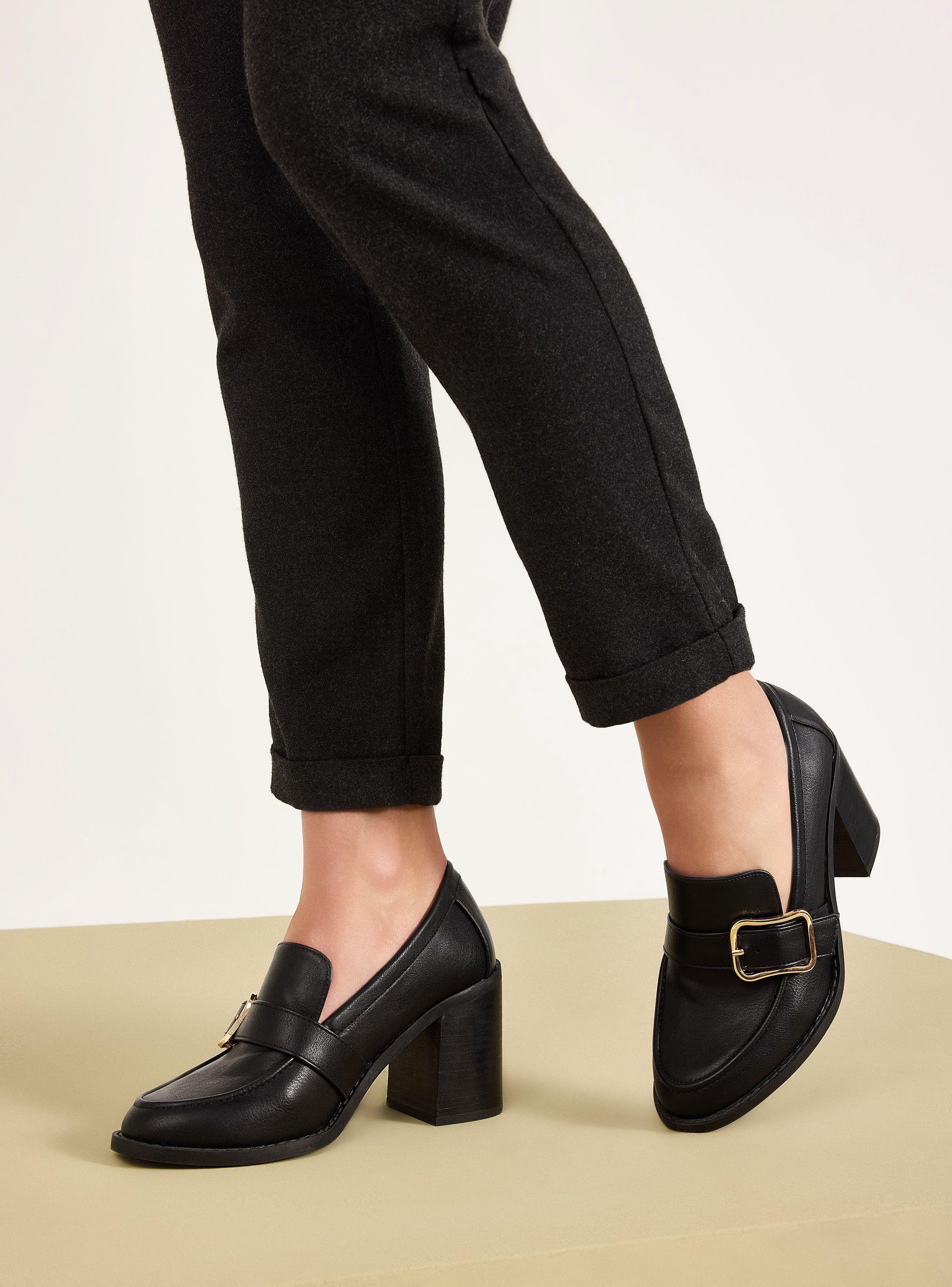 Mocasín Mujer con Taco y Hebilla Decorativa-0