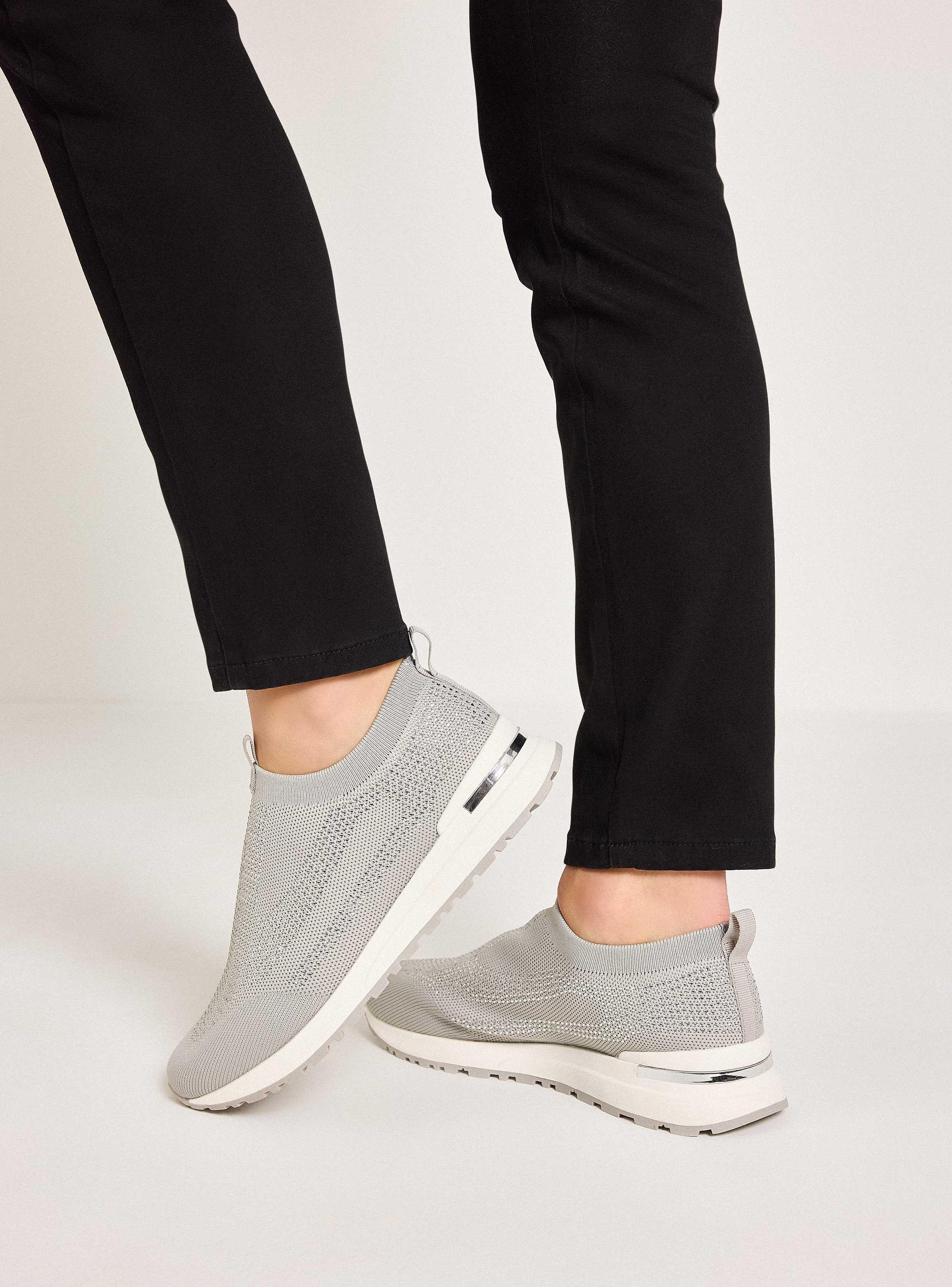 Zapatilla Urbana con Strass Mujer-0