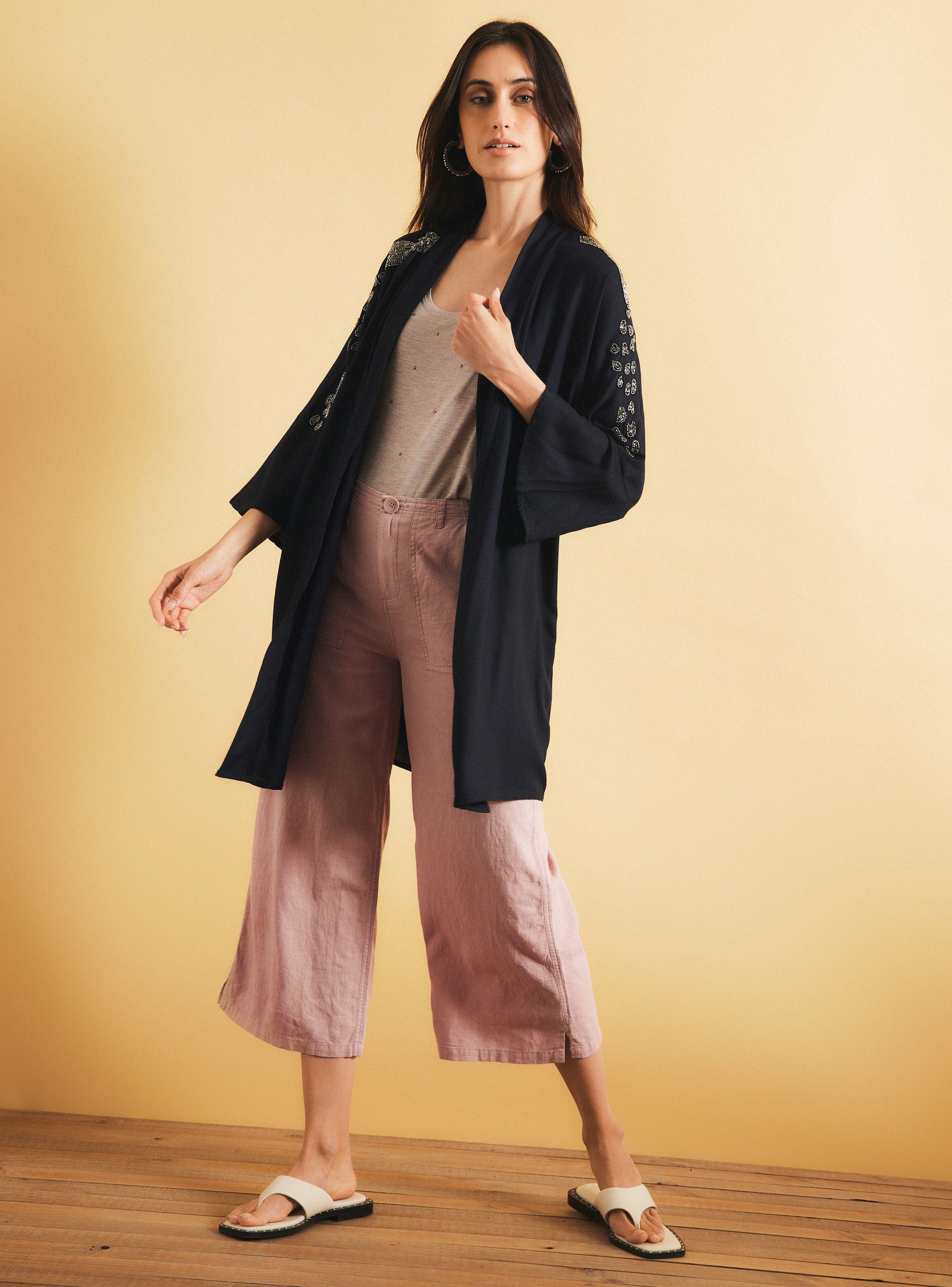 Blusa Kimono con Bordado en Hombros-4