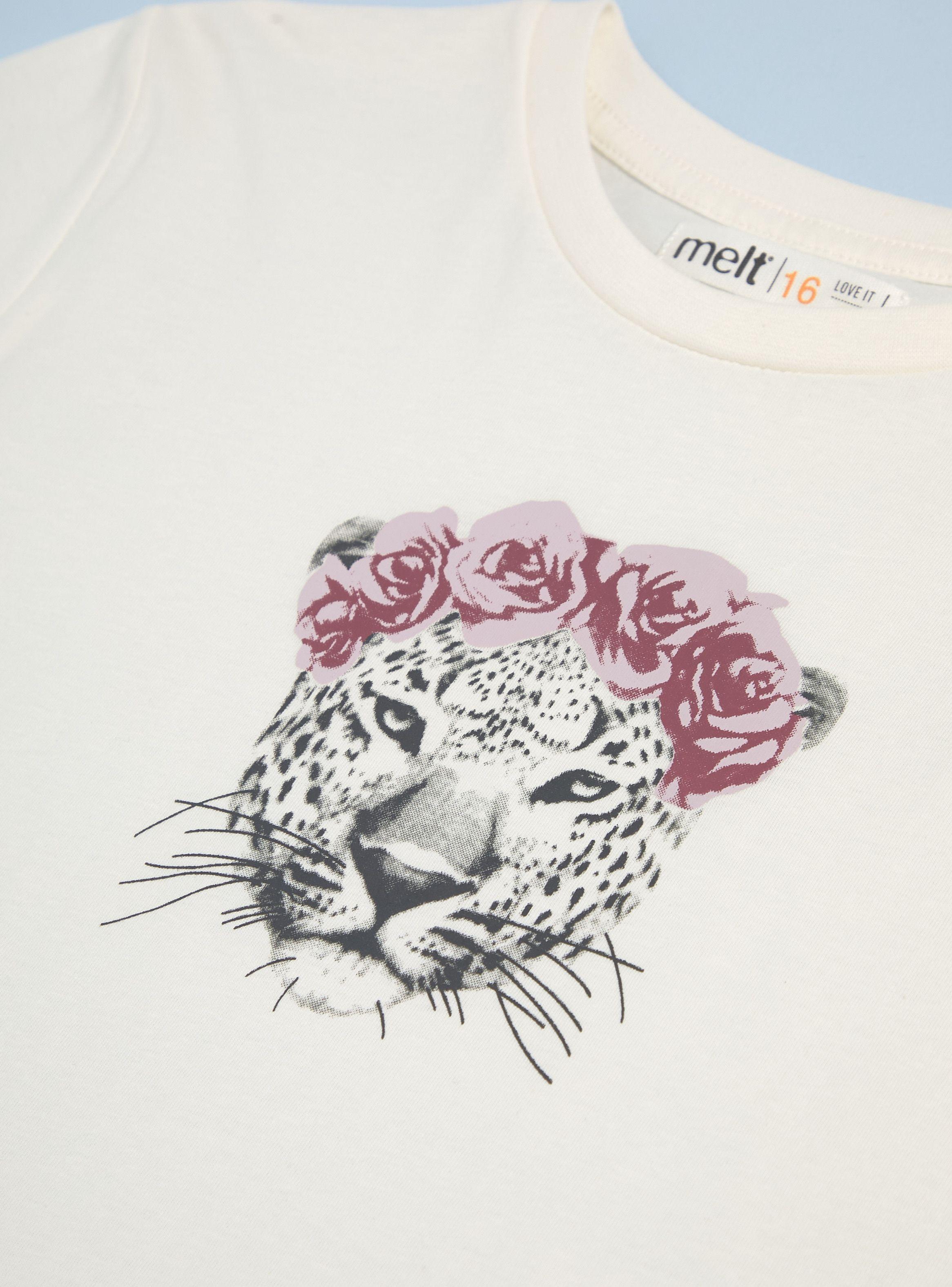 Polera Tipo Boxy con Estampado Frontal-4