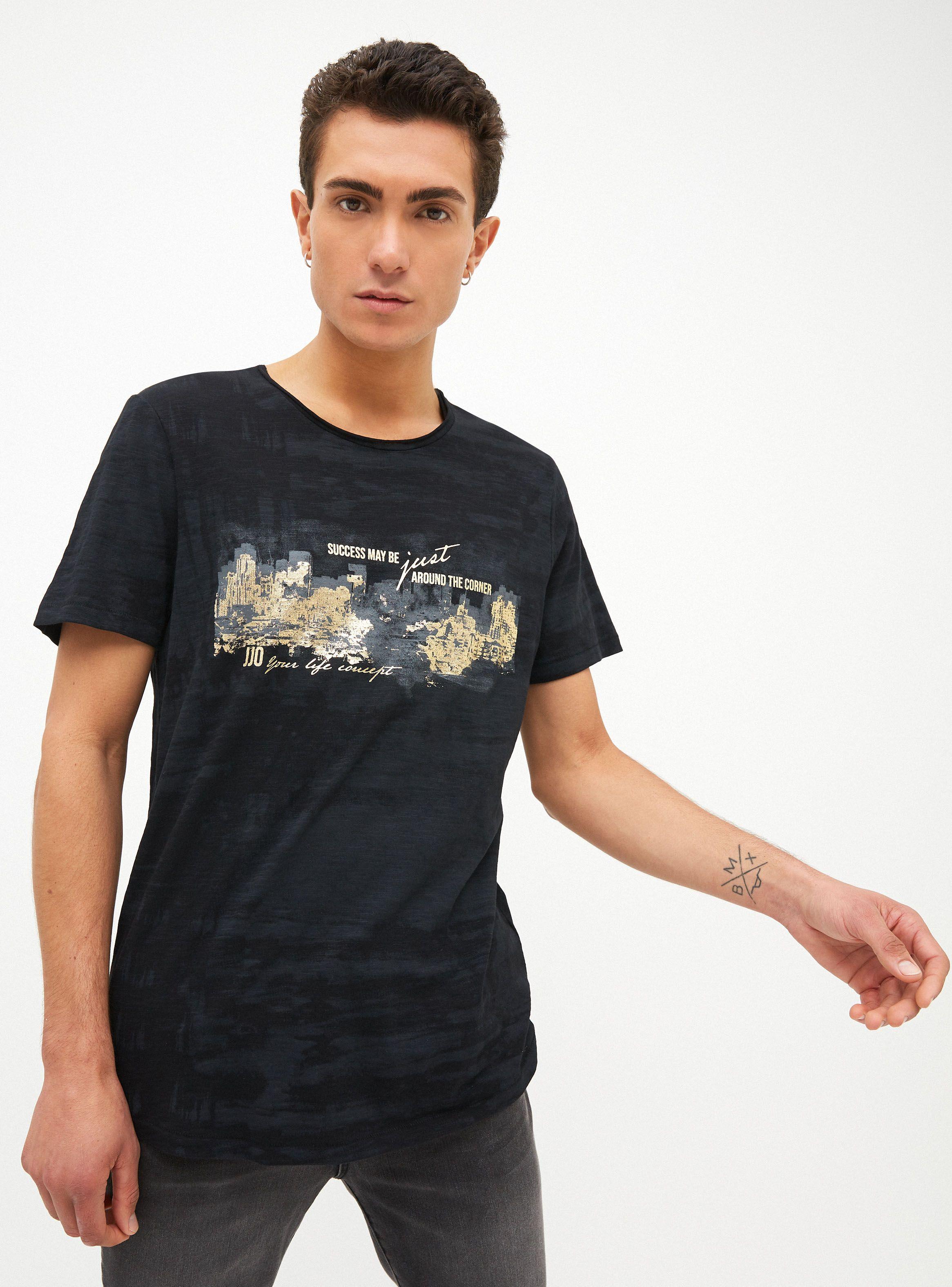 Polera Full Print Aplicación Foil JJO-0