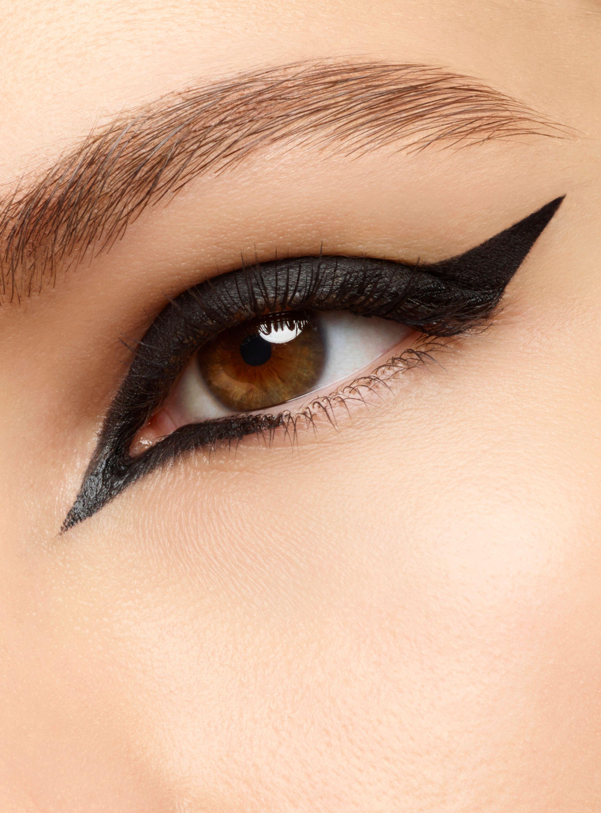 Set Máscara de Pestañas Volume Effet Faux Clils + Mini Delineador de Ojos Waterproof Dessin Du Regard + Desmaquillante Bifásico Yves Saint Laurent-4