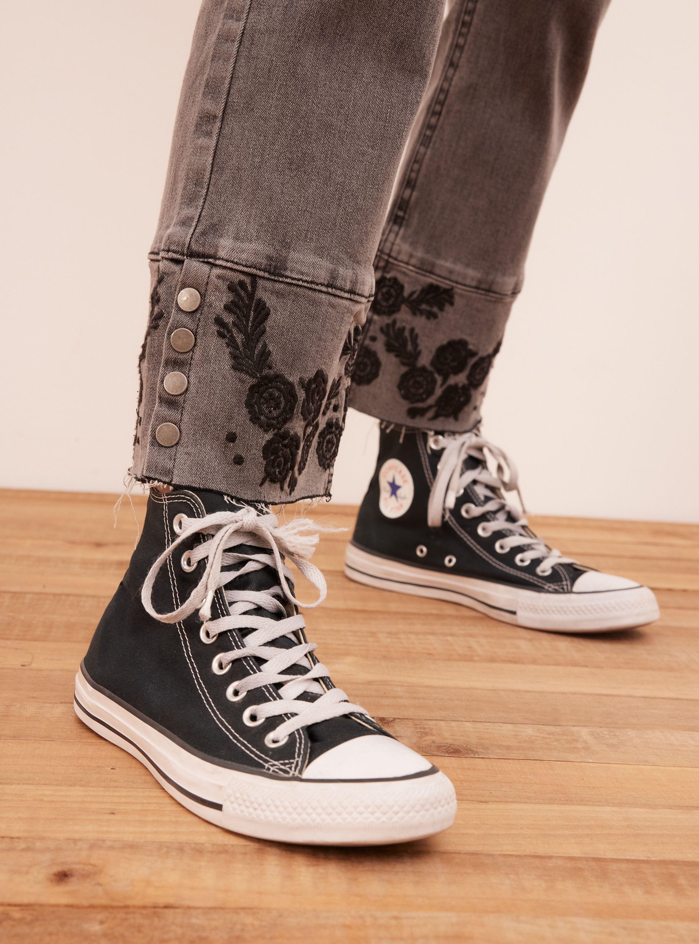 Jeans con Bordado en Puños-3