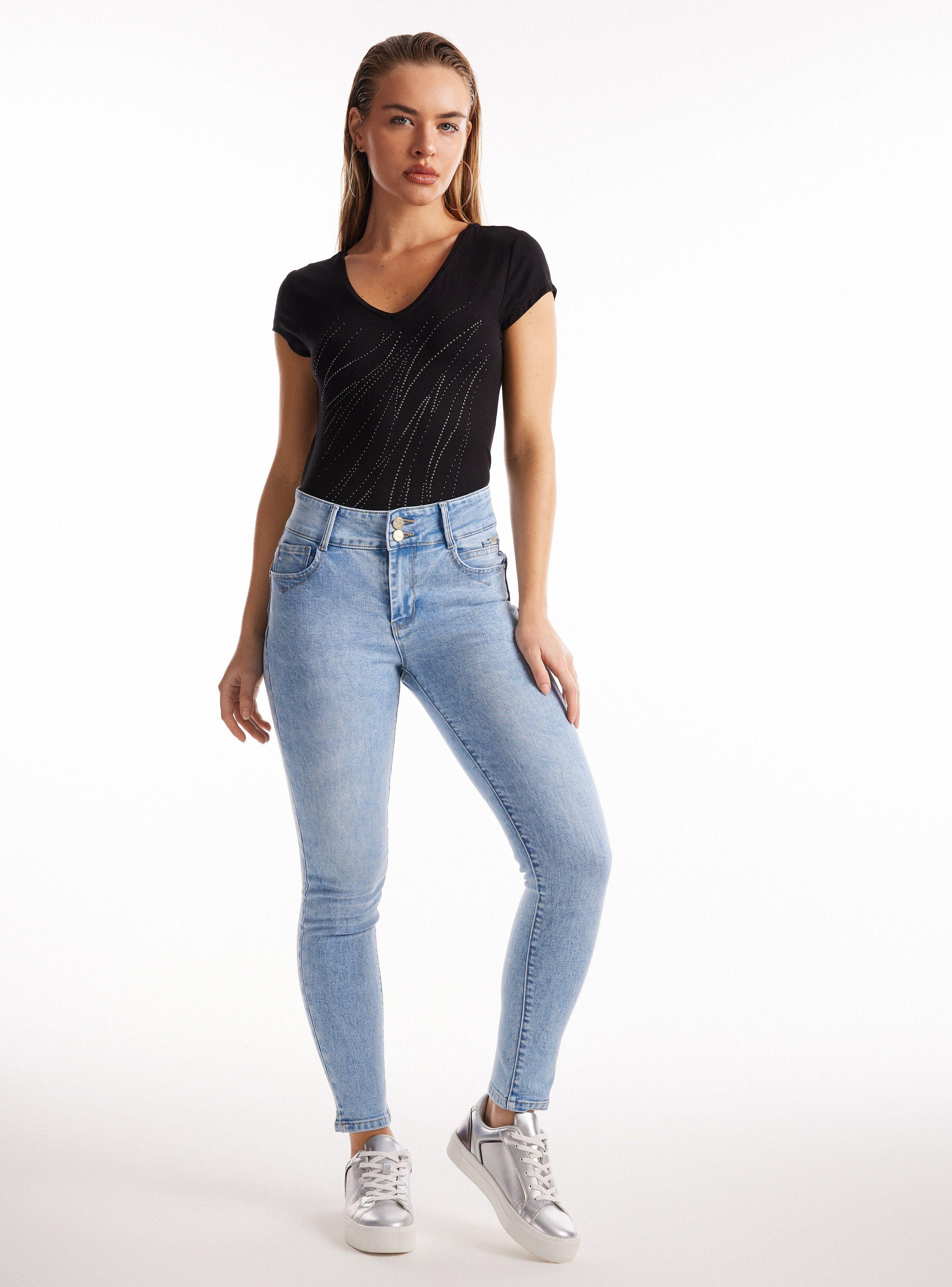 Polera Básica Ajustada Escote V-4
