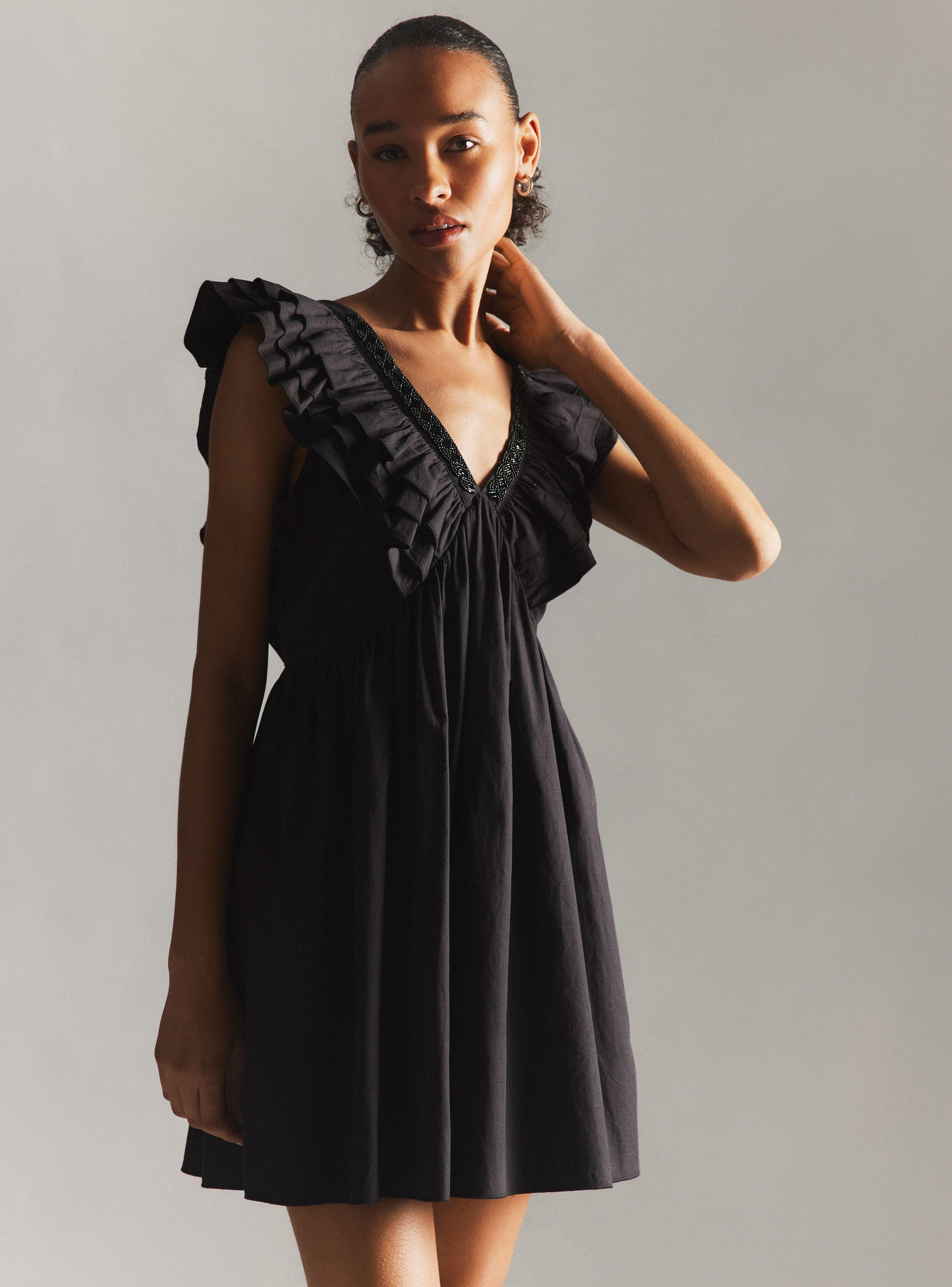 Vestido Corto con Vuelo y Bordado Hecho en India-0