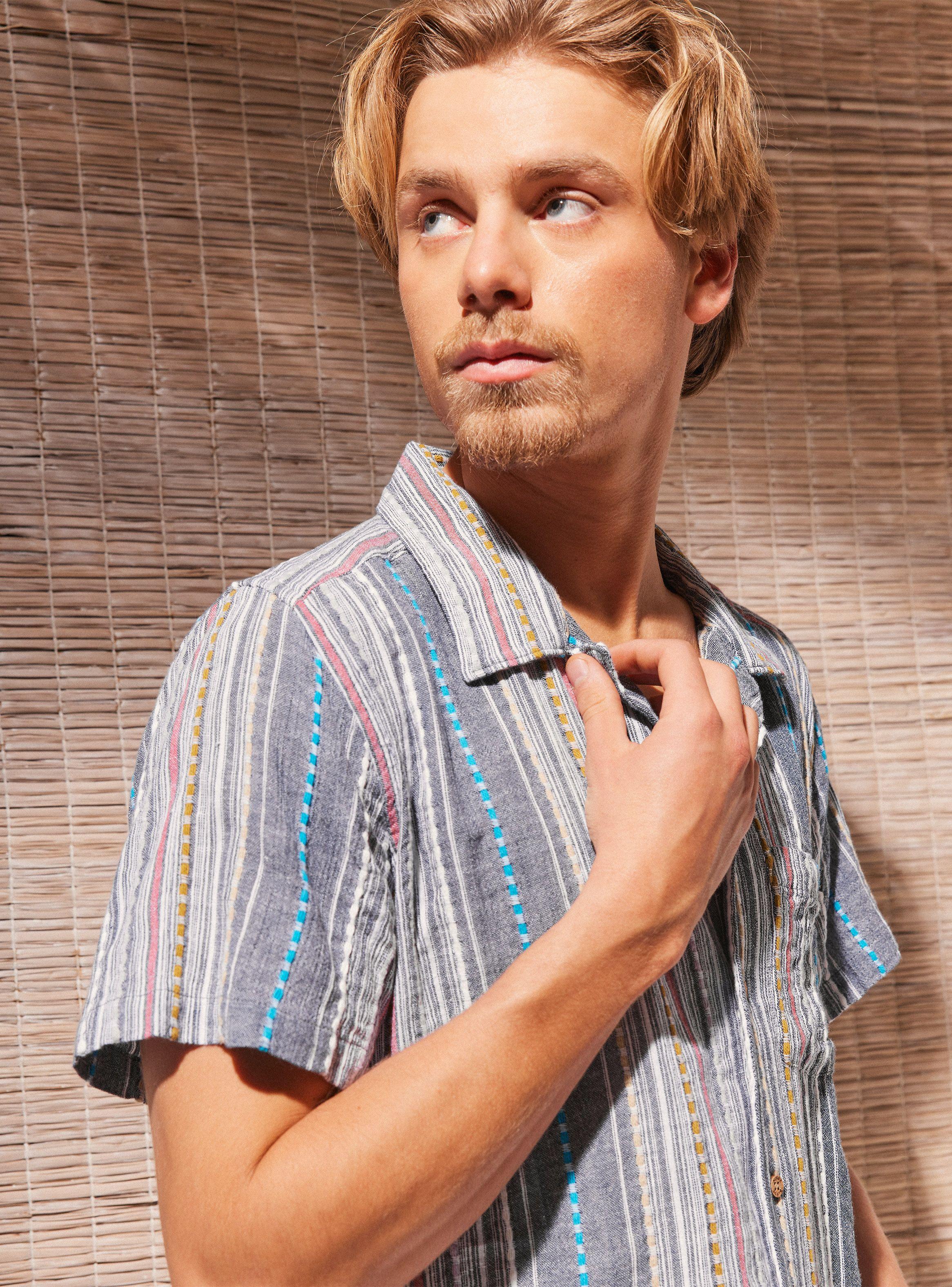 Camisa Detalles Bordados-3