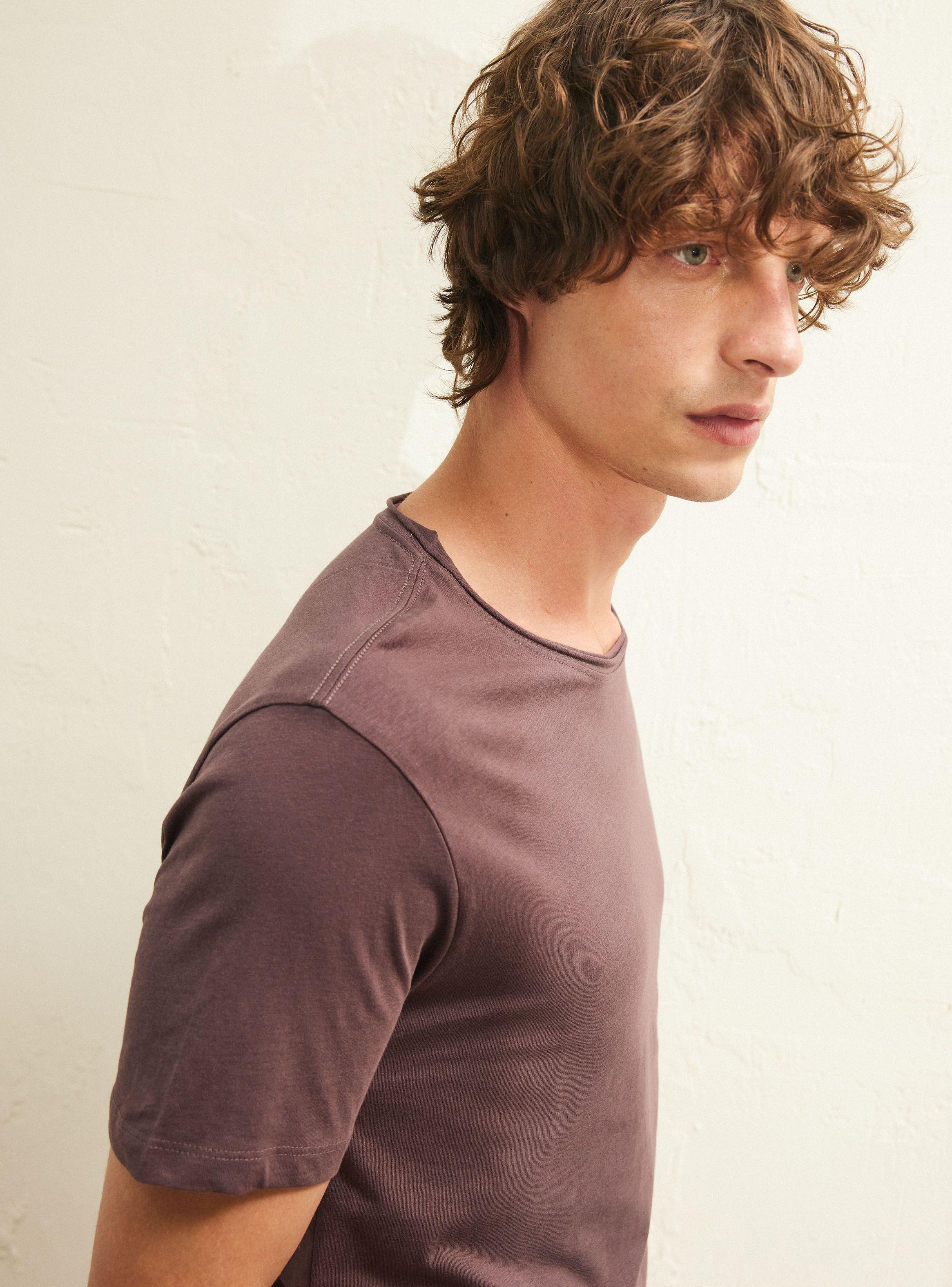 Polera R-Neck Manga Corta-3